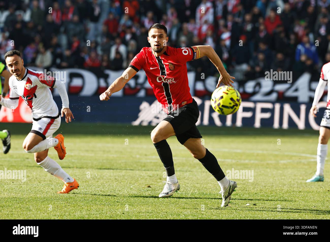 Madrid, Spain. 11th Jan, 2026. Martin Valjent (Mallorca) Football/Soccer : Spanish 'LaLiga EA Sports' match between Rayo Vallecano de Madrid - RCD Mallorca at the Estadio de Vallecas in Madrid, Spain . Credit: Mutsu Kawamori/AFLO/Alamy Live News Stock Photo