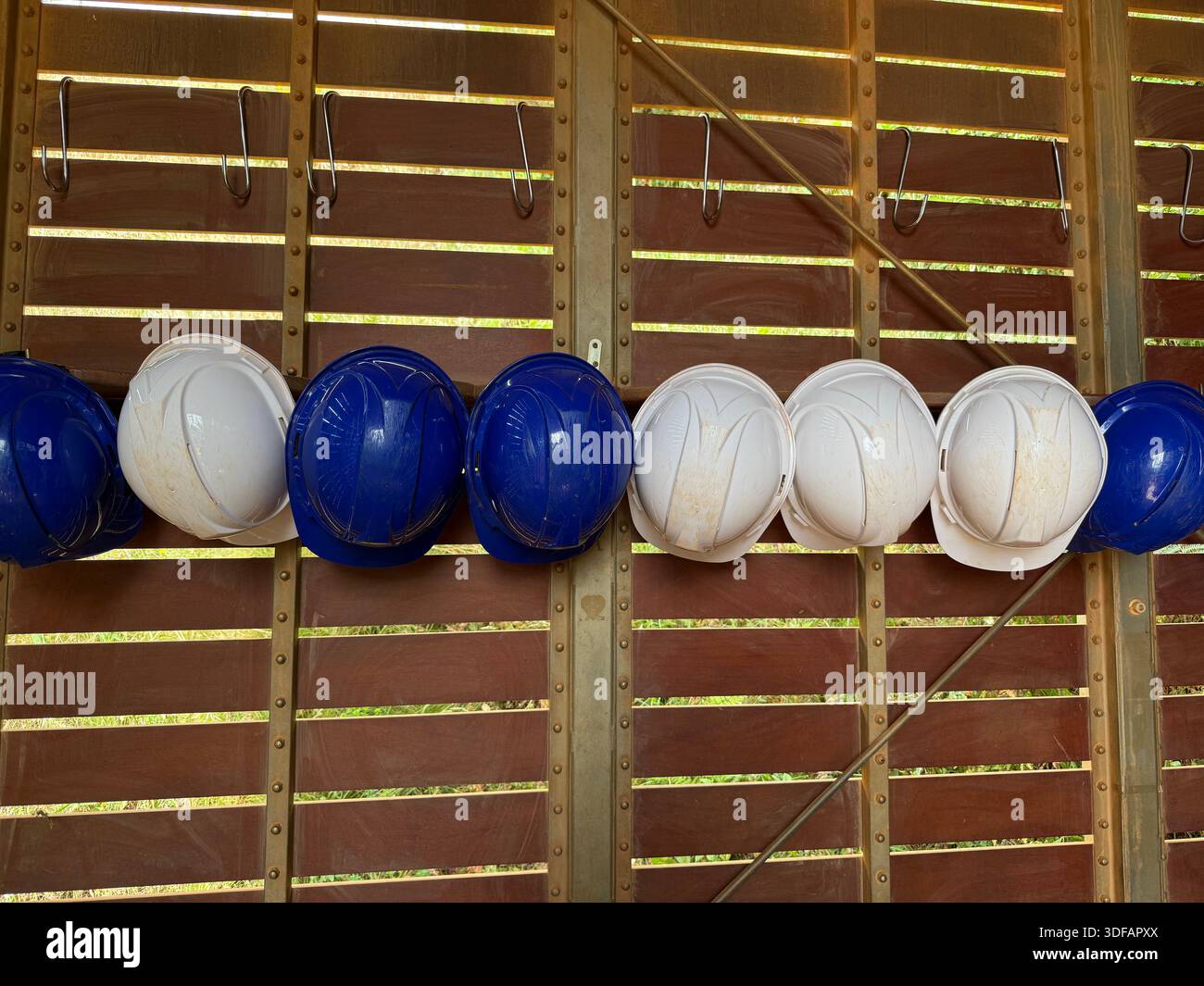 Industrial hard hats hi-res stock photography and images - Alamy