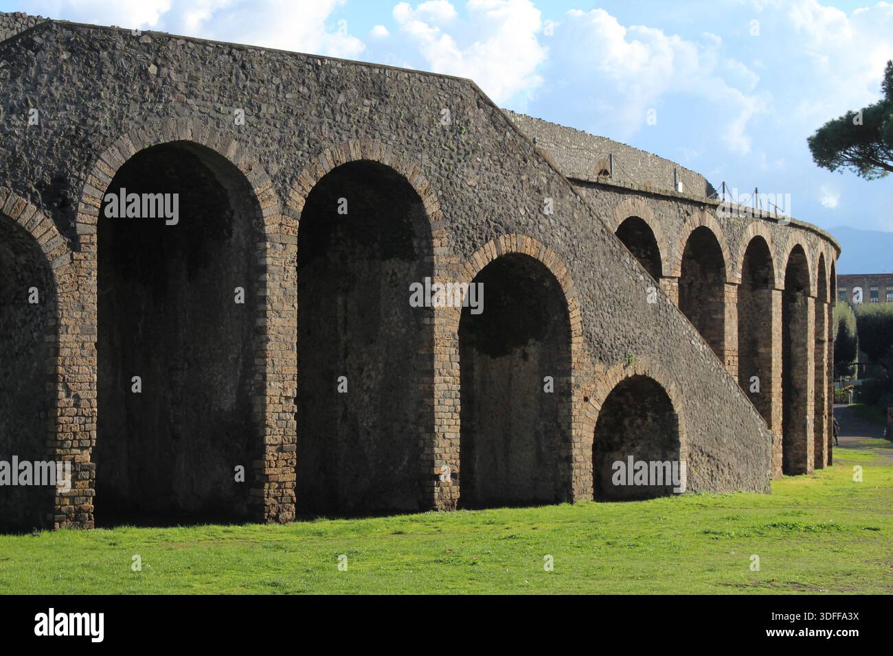 Ciudad romana de pompeya hi-res stock photography and images - Alamy