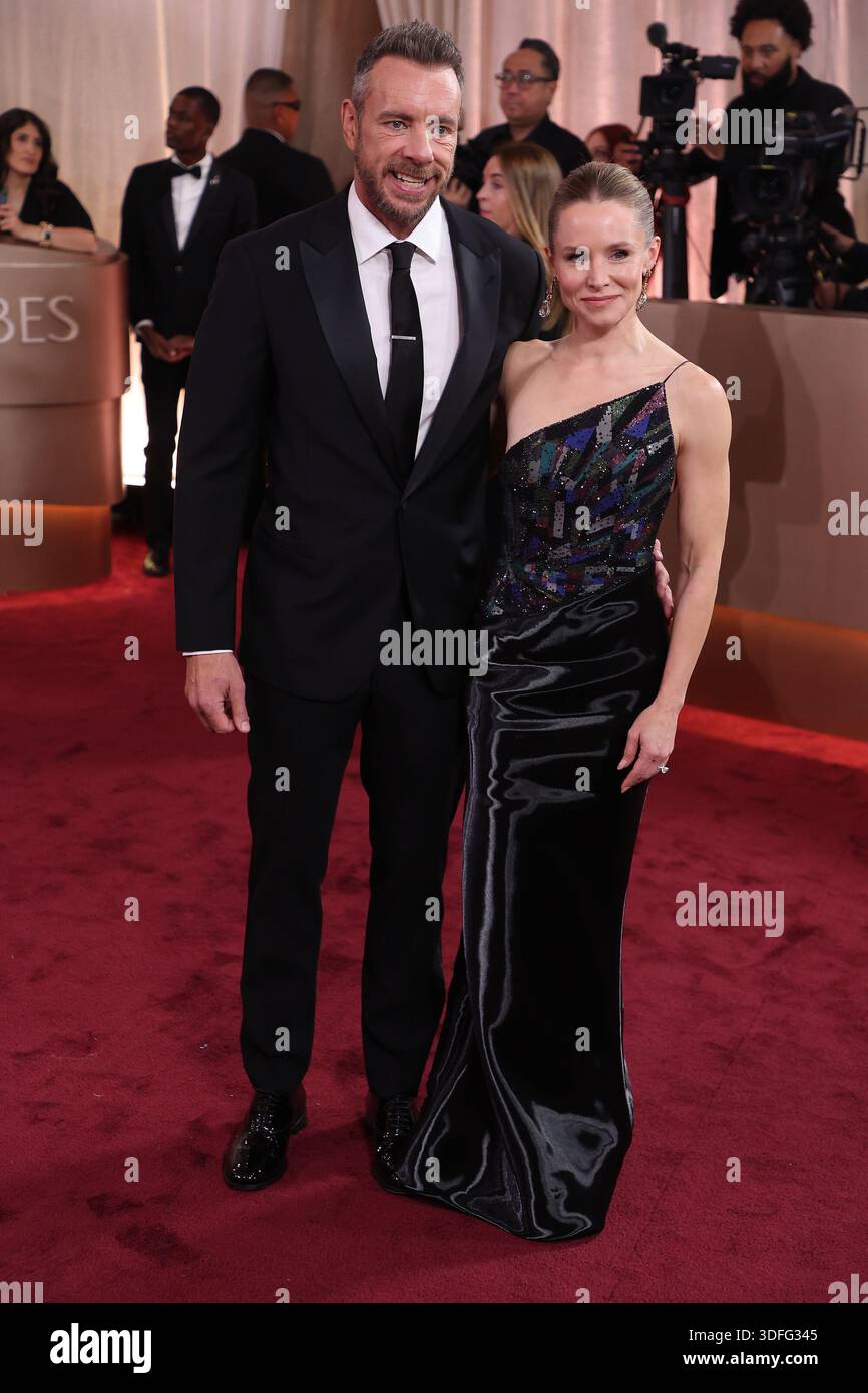 BEVERLY HILLS, CALIFORNIA - JANUARY 11: Kristen Bell & Dax Shepherd at the 83rd Annual Golden Globe Awards at The Beverly Hilton on January 11, 2026 in Beverly Hills, California. EDITORIAL USAGE ONLY! Not for Commercial USAGE! Stock Photo