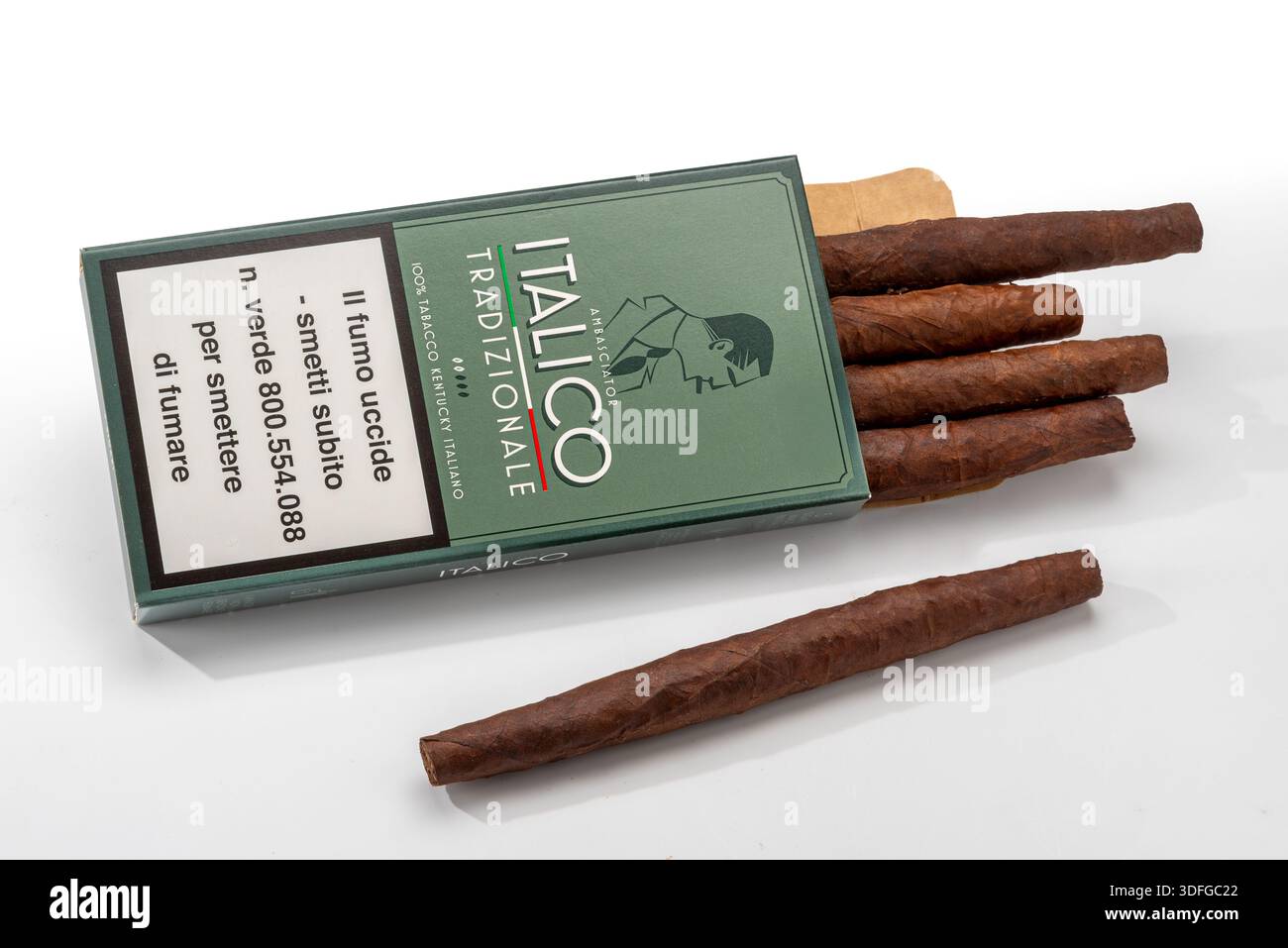 how much is a pack of cigarettes in italy Italian cigarette pack hi-res stock photography and images