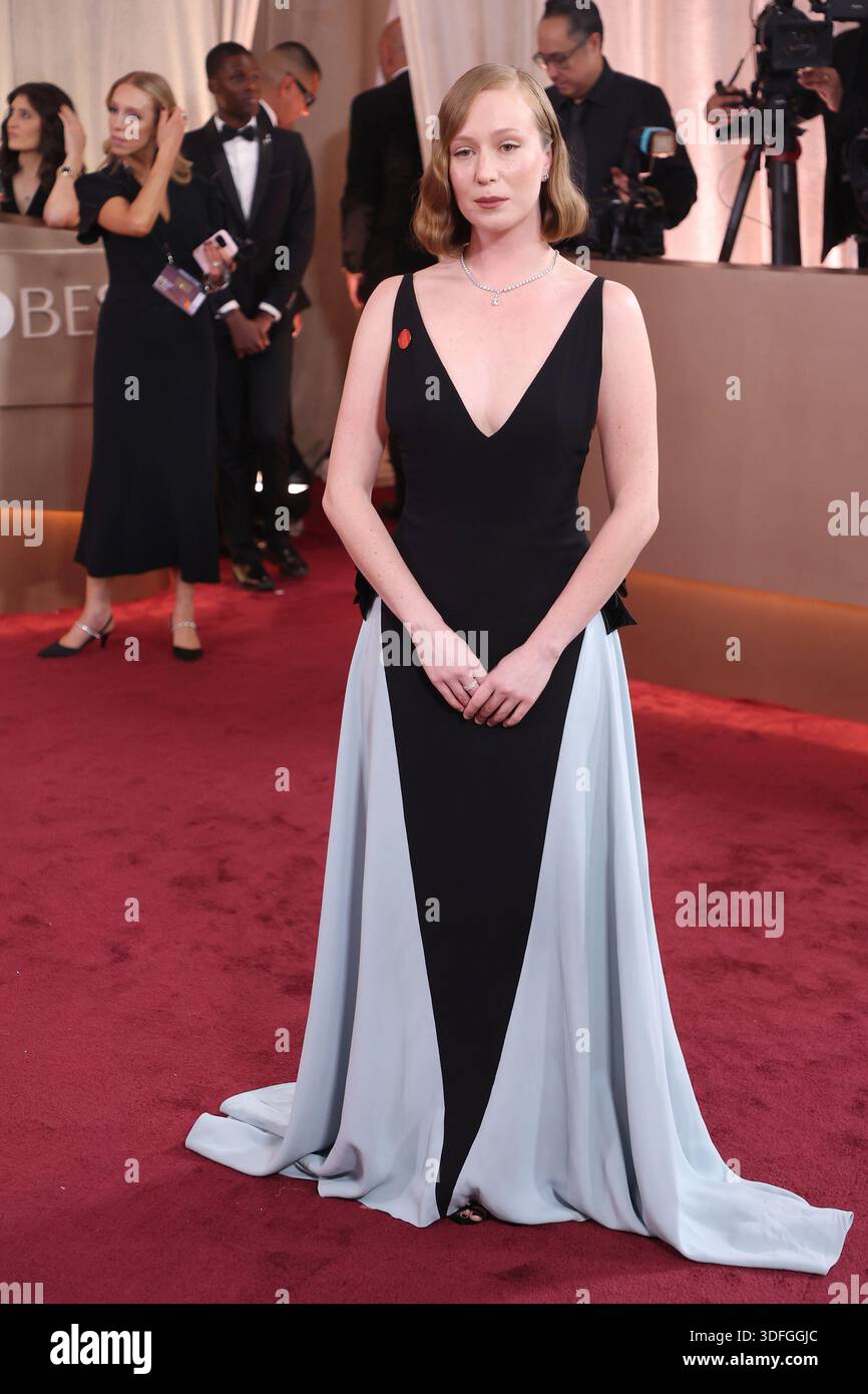 BEVERLY HILLS, CALIFORNIA - JANUARY 11: Hannah Einbinder at the 83rd Annual Golden Globe Awards at The Beverly Hilton on January 11, 2026 in Beverly Hills, California.Credit: Admedia (Credit Image: © AdMedia via ZUMA Press Wire) EDITORIAL USAGE ONLY! Not for Commercial USAGE! Stock Photo