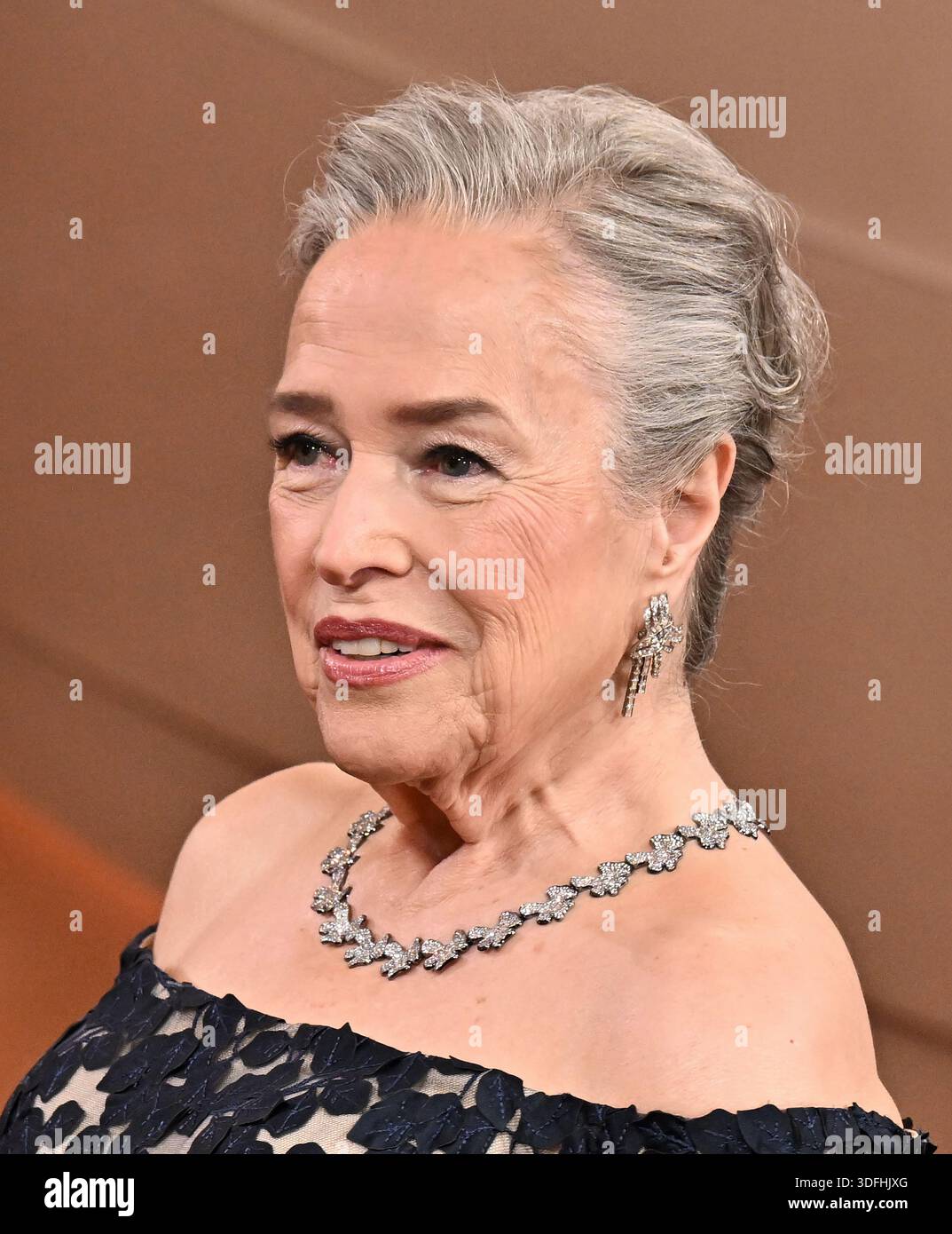 Kathy Bates Arriving At The 83rd Annual Golden Globes Held At The Kathy Bates Arriving At The 83rd Annual Golden Globes Held At The Beverly Hilton Hotel On January 11 2026 In Beverly Hills Ca Starbuck Aff Usacom 3DFHJXG