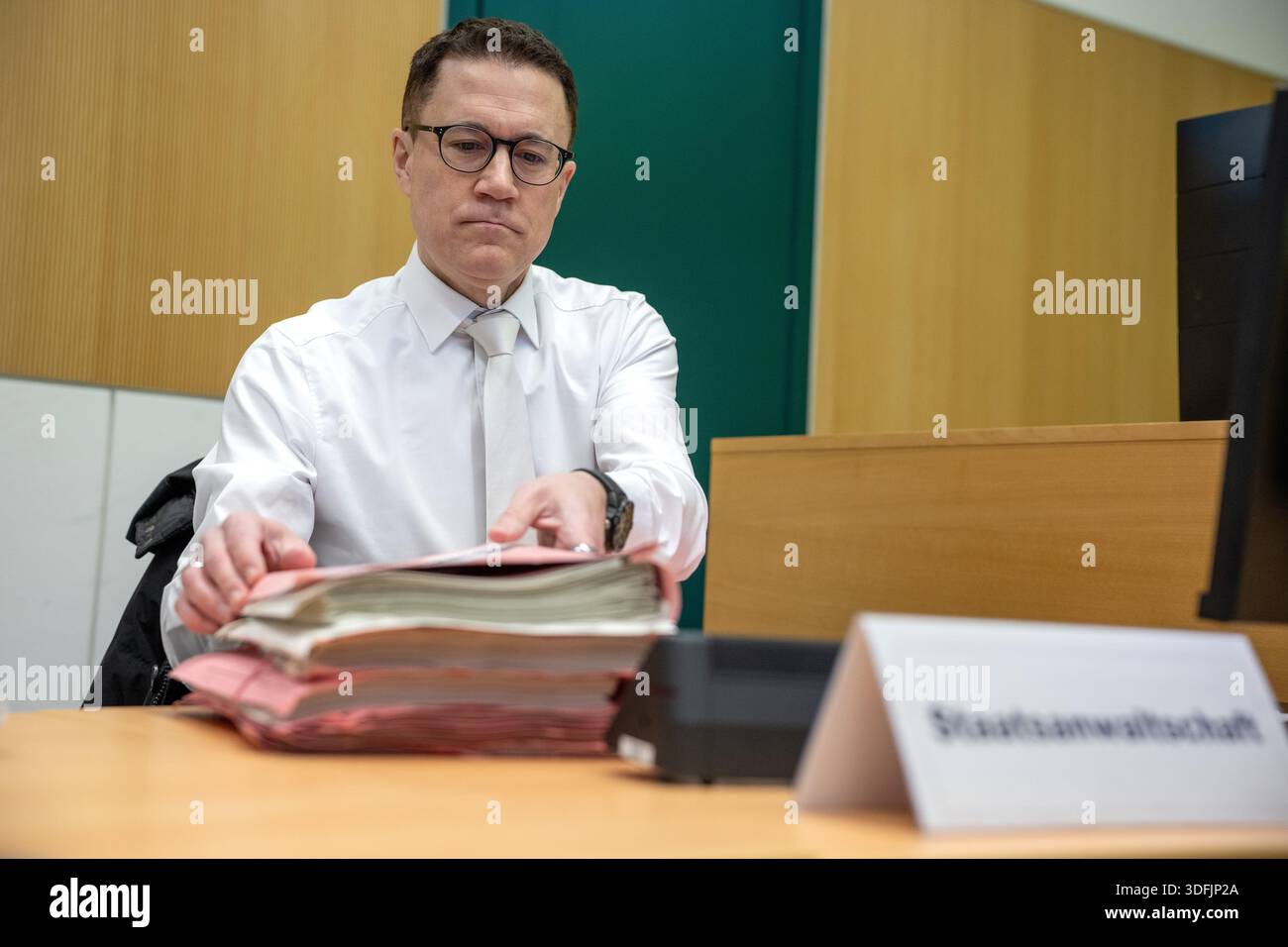13 January 2026, Rhineland-Palatinate, Trier: Senior public prosecutor ...