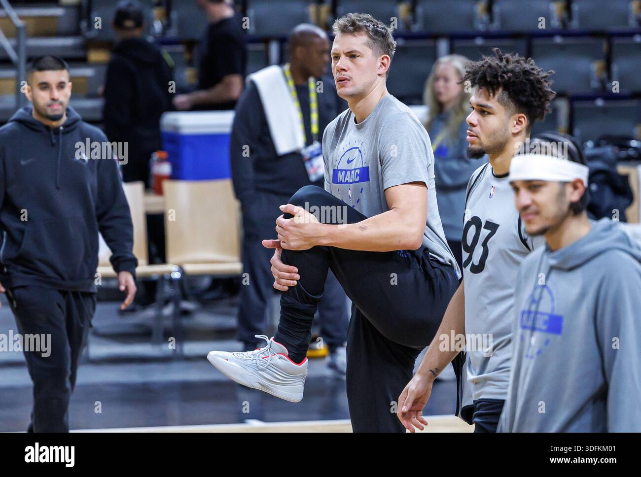 From Pro to Coach: Guiding World Champion Moritz Wagner's Recovery from ACL Tear From Pro to Coach: Guiding World Champion Moritz Wagner's Recovery from ACL Tear