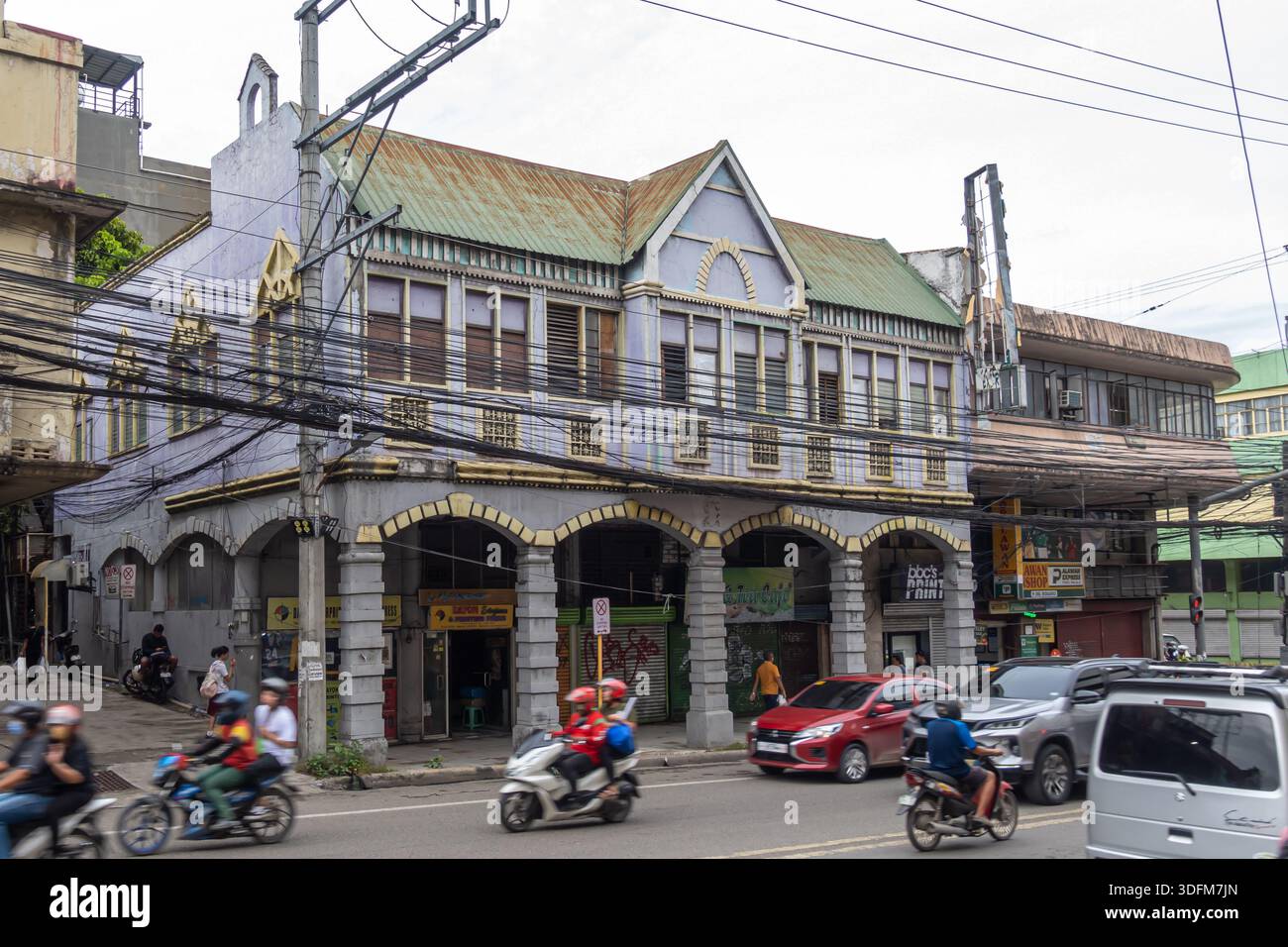 Usj R Building campus of the University of San Jose-Recoletos (USJ-R) in Cebu City ...