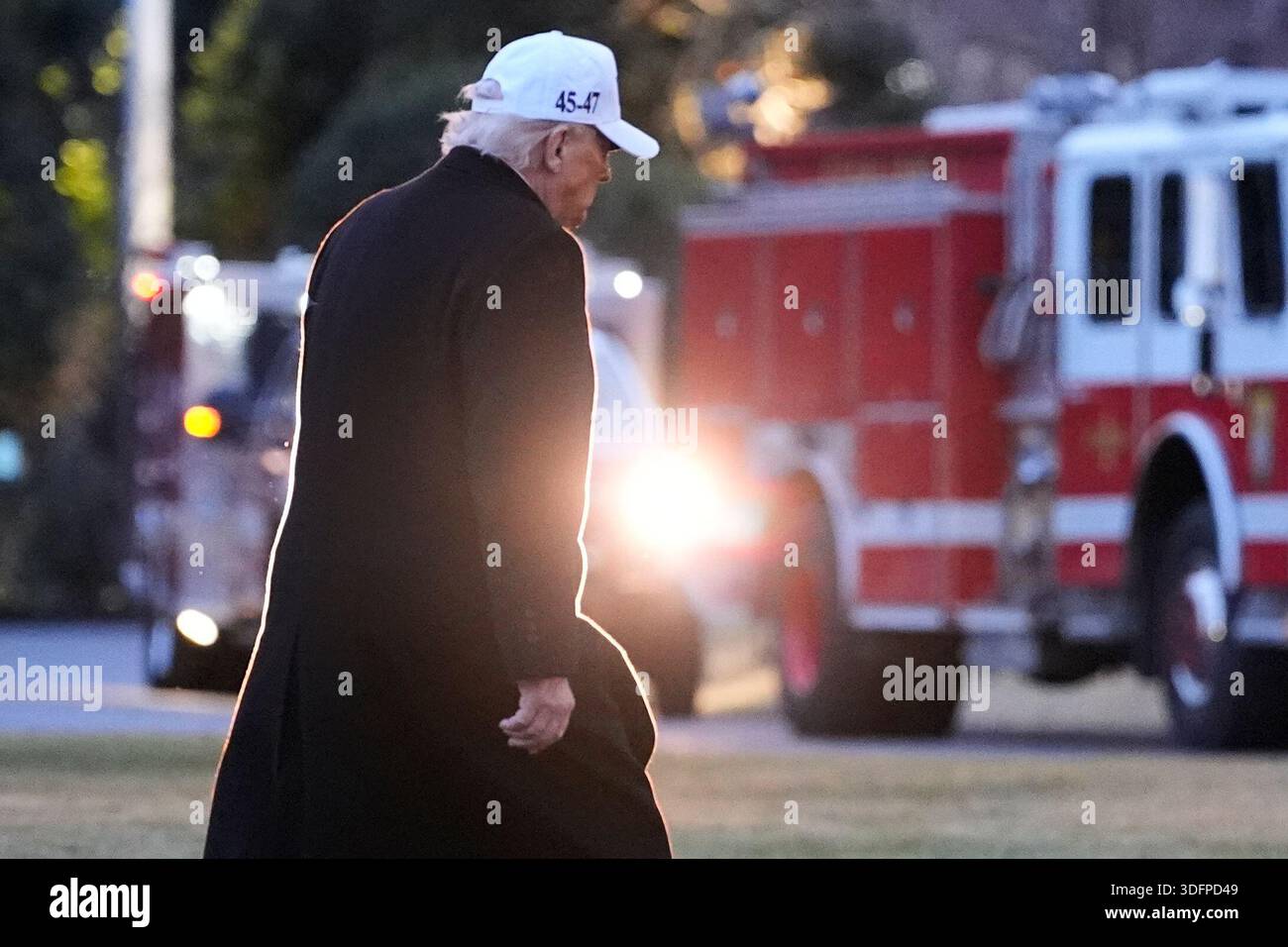 President Donald Trump walks to the Oval Office from Marine One after ...