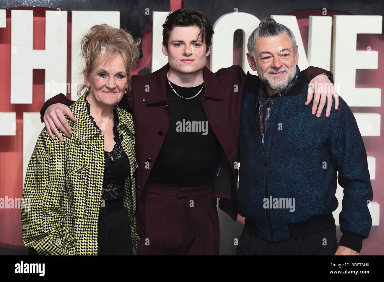 lorraine-ashbourne-louis-ashbourne-serkis-und-andy-serkis-bei-der