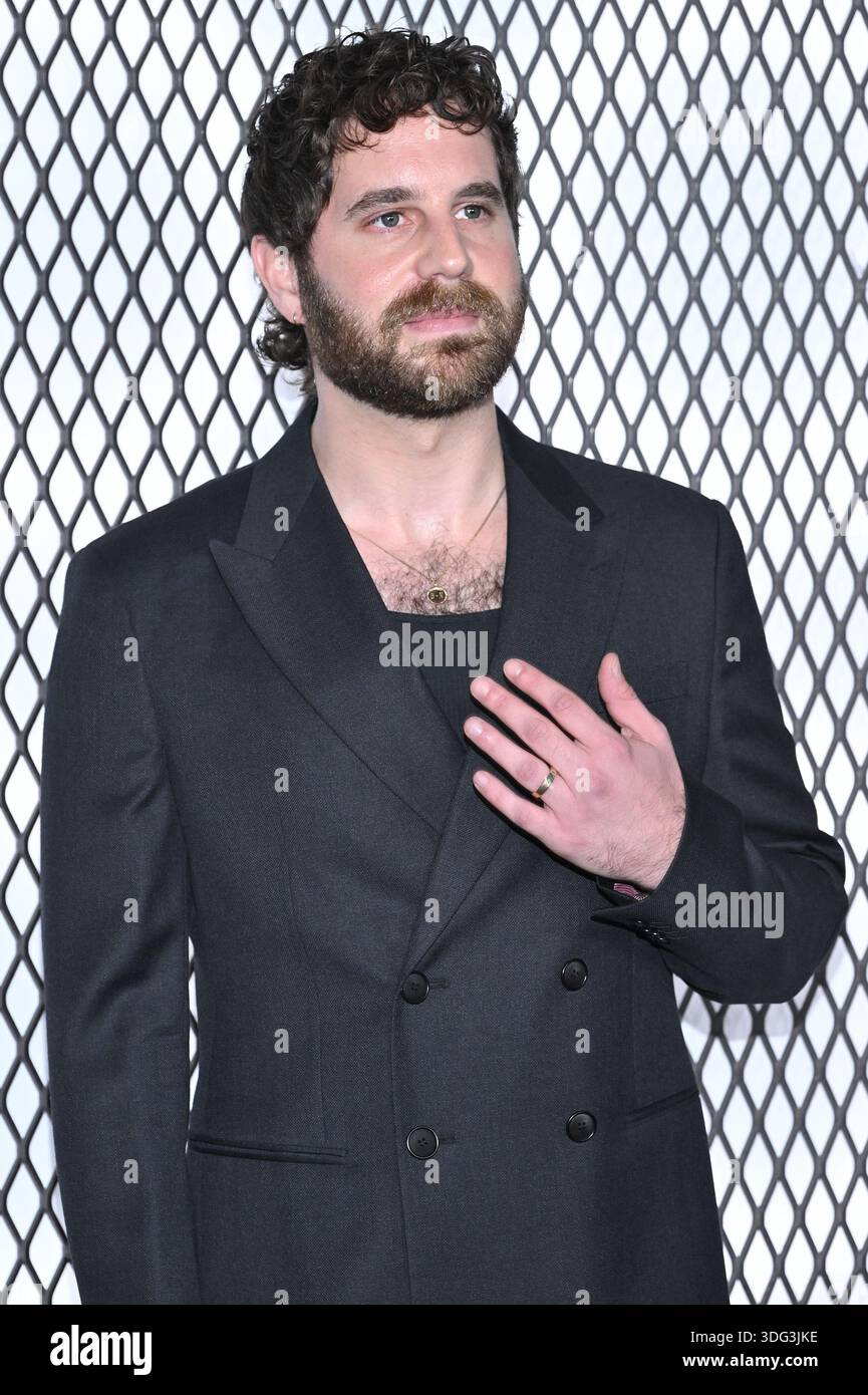 New York, USA. 14th Jan, 2026. Ben Platt walking the red carpet at FX's ...