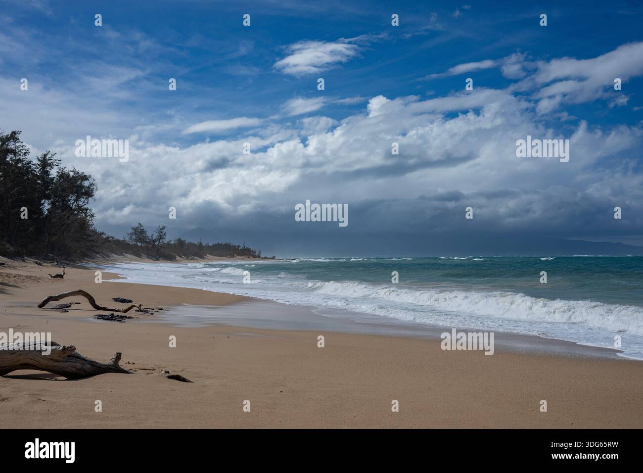 Serene empty beach gentle waves hi-res stock photography and images - Alamy