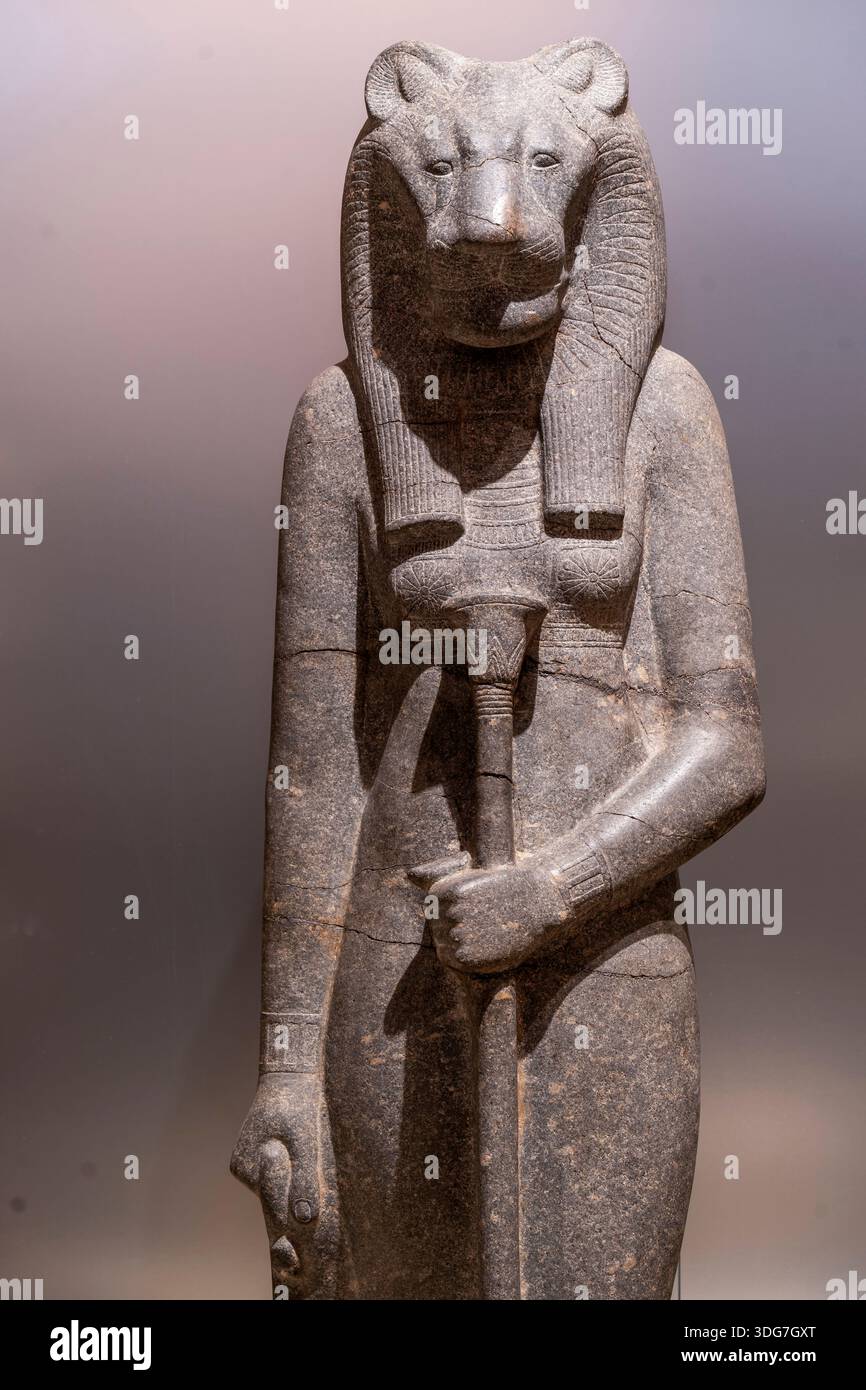 Statue of the goddess Sekhmet, granodiorite, New Kingdom, 18th dynasty ...
