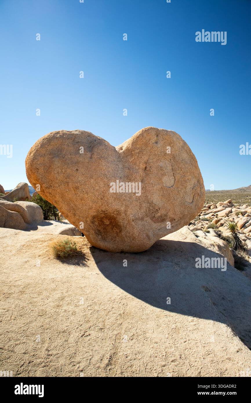 Perfect Shape Rocks Natural rock sculpture shaped by erosion hi-res stock photography and ...