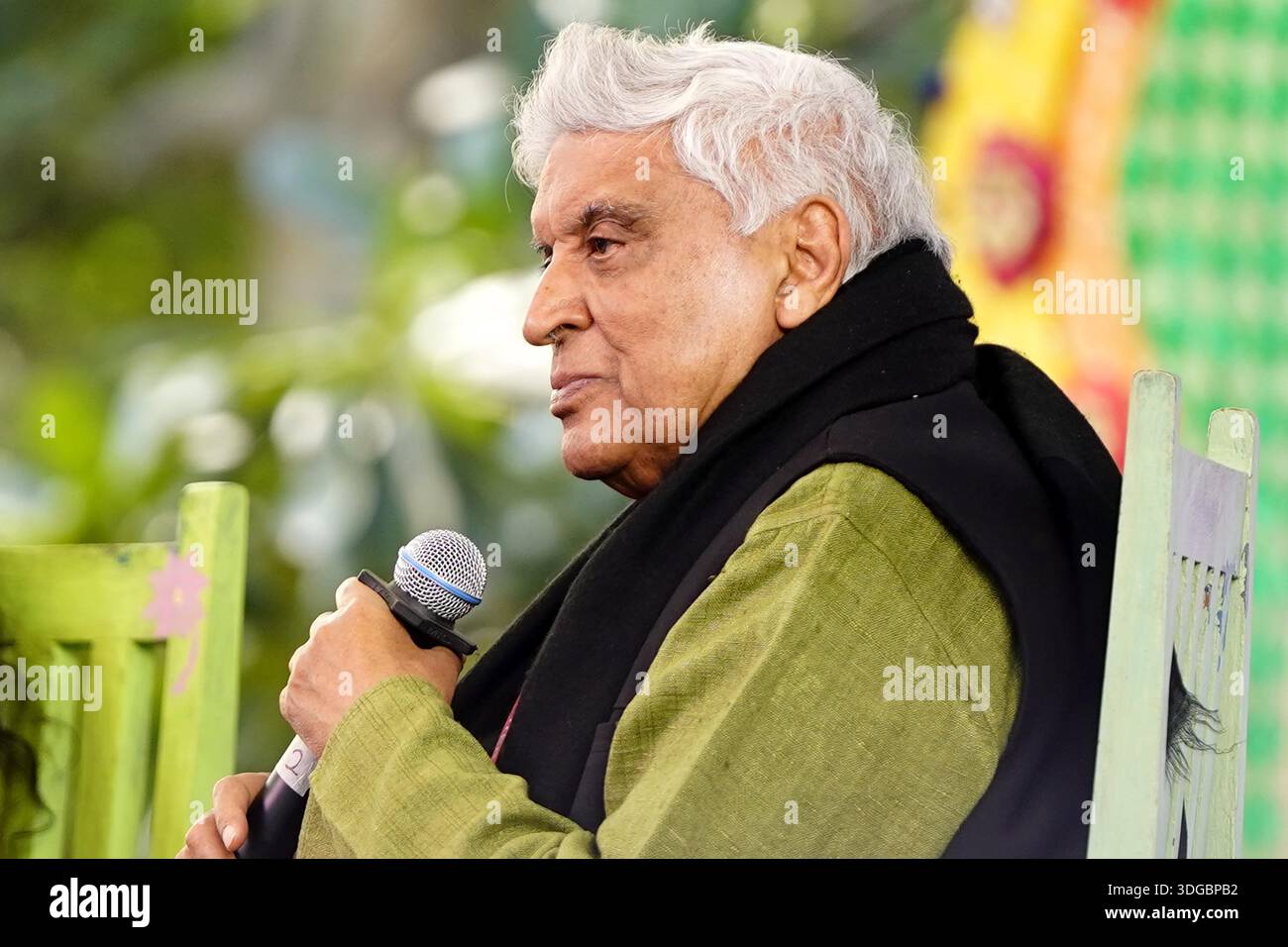 Javaed Rajesthan Jaipur, India. 15th Jan, 2026. Indian Poet Javed Akhtar speaks during ...