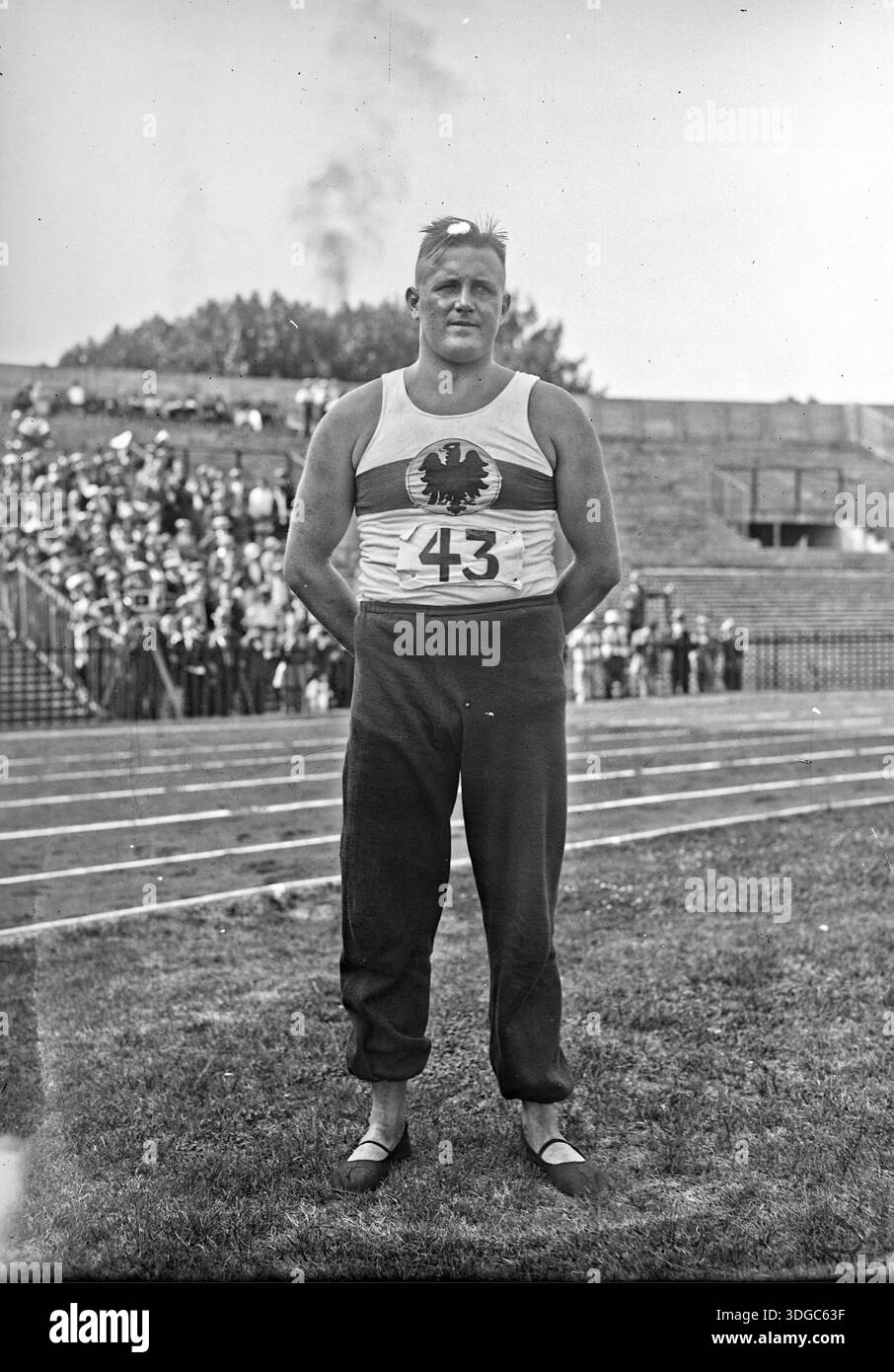 Putter Throw Portraits of athletes 1929 Shot put, shot putter , throw, thrower Stock ...