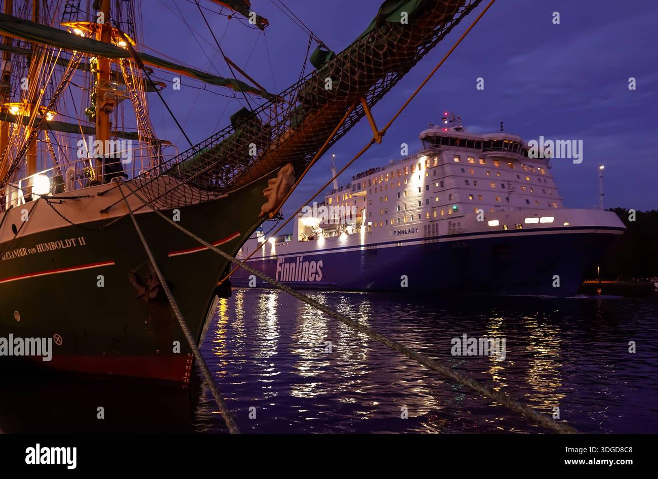 Alt und Neu, Segelschiff, Alexander Von Humboldt 2, Finnlady ...