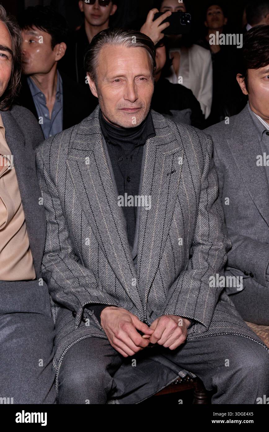 Milan Fashion Week Fall 2026 2026.Milan, Italien. 16th Jan, 2026. Mads Mikkelsen attends ZEGNA Fall ...