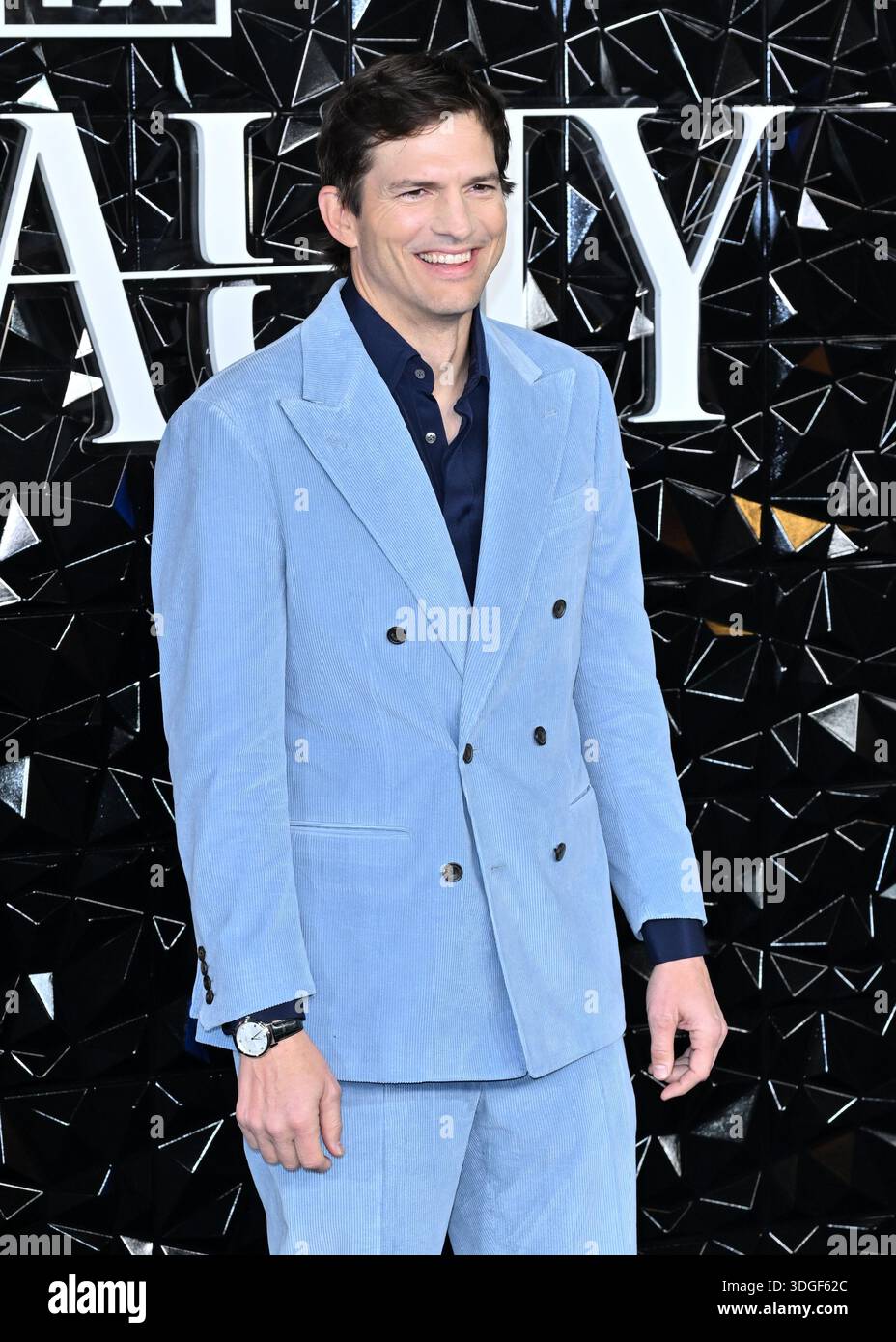 London UK 16th Jan 2026 Ashton Kutcher Attends FX s The Beauty UK london-uk-16th-jan-2026-ashton-kutcher-attends-fx-s-the-beauty-uk