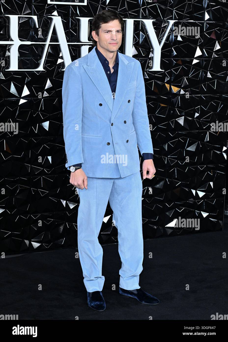 London UK 16th Jan 2026 Ashton Kutcher Attends FX s The Beauty UK london-uk-16th-jan-2026-ashton-kutcher-attends-fx-s-the-beauty-uk