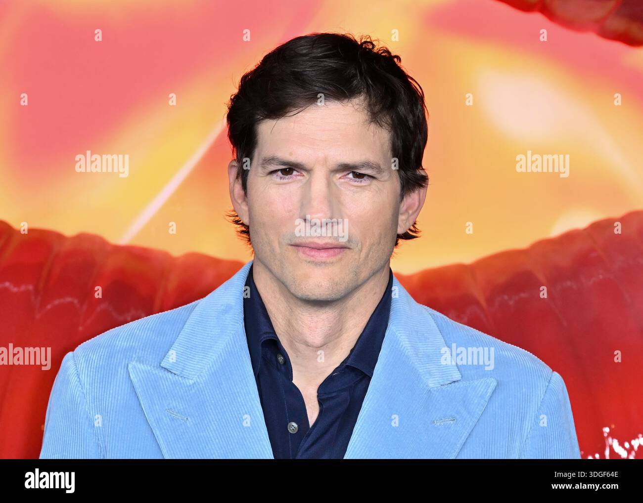 London UK 16th Jan 2026 Ashton Kutcher Attends FX s The Beauty UK london-uk-16th-jan-2026-ashton-kutcher-attends-fx-s-the-beauty-uk
