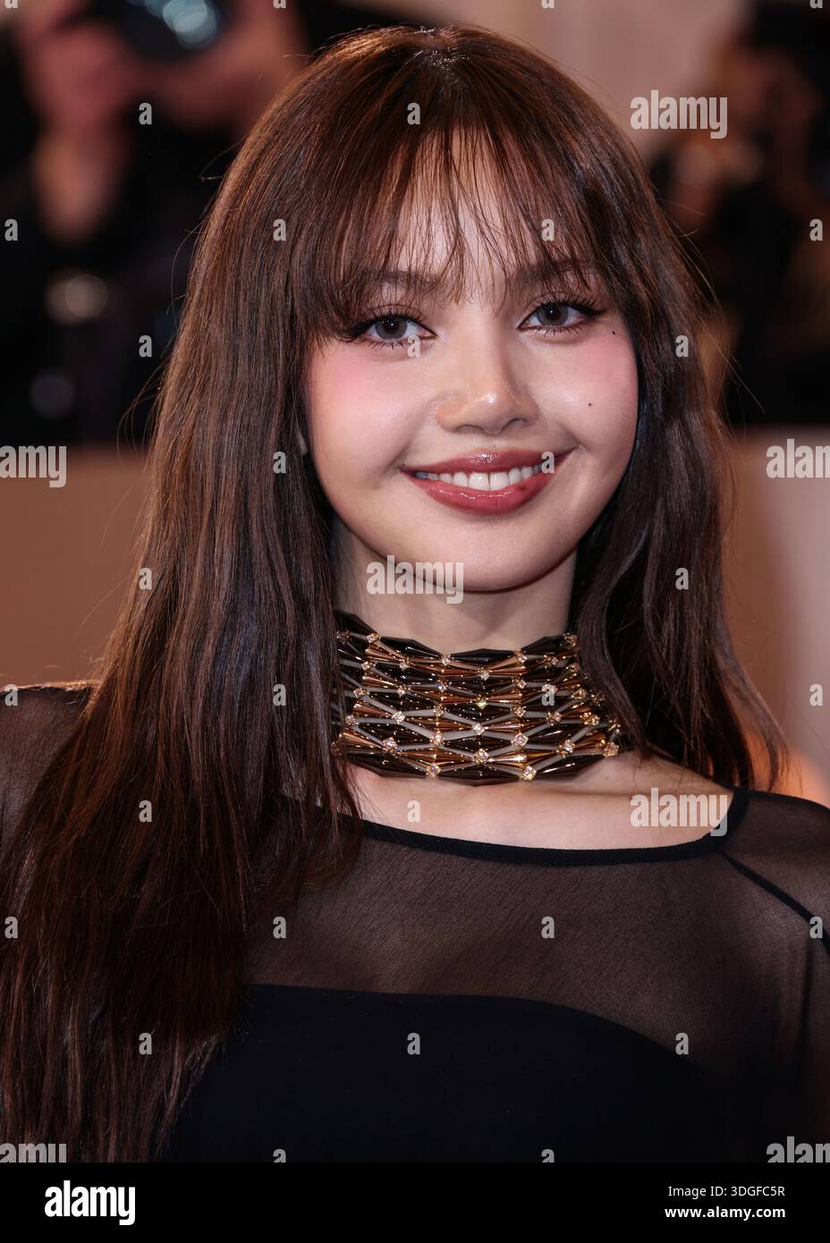 Blackpink lisa hi-res stock photography and images - Alamy