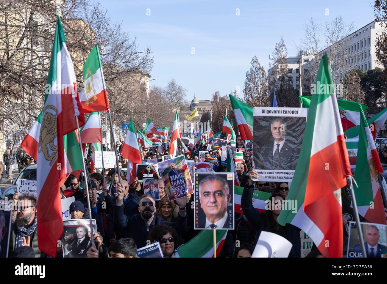 De Jan Rome Rome, Italy. 17th Jan, 2026. Demonstration in Rome to protest the ...