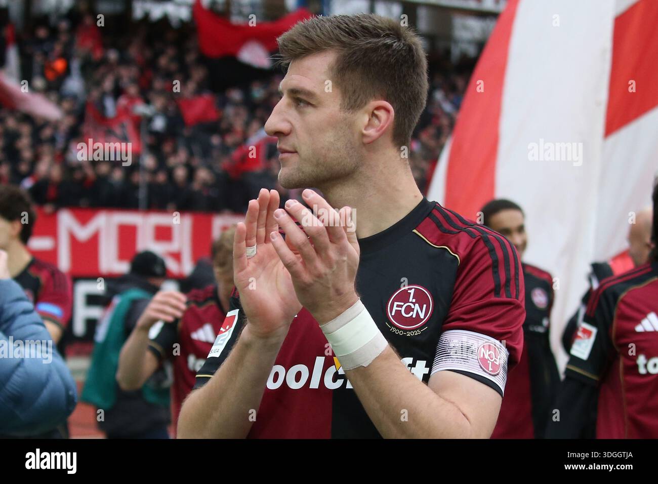 2. Bundesliga [Bundesliga] [second division]: 1.FC Nürnberg - SV ...