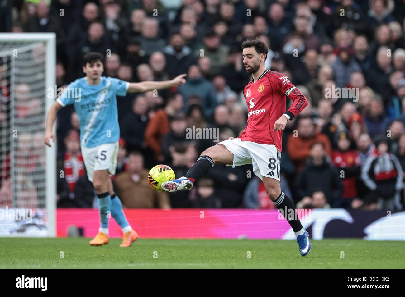 Bruno Fernandes of Manchester United controls the ball during the ...