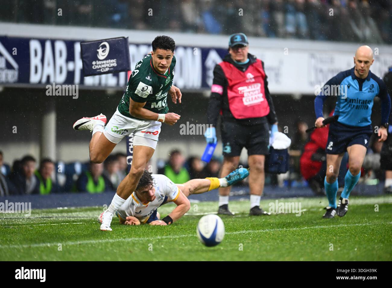 Tom Spring of Aviron Bayonnais during the EPCR Champions Cup match ...
