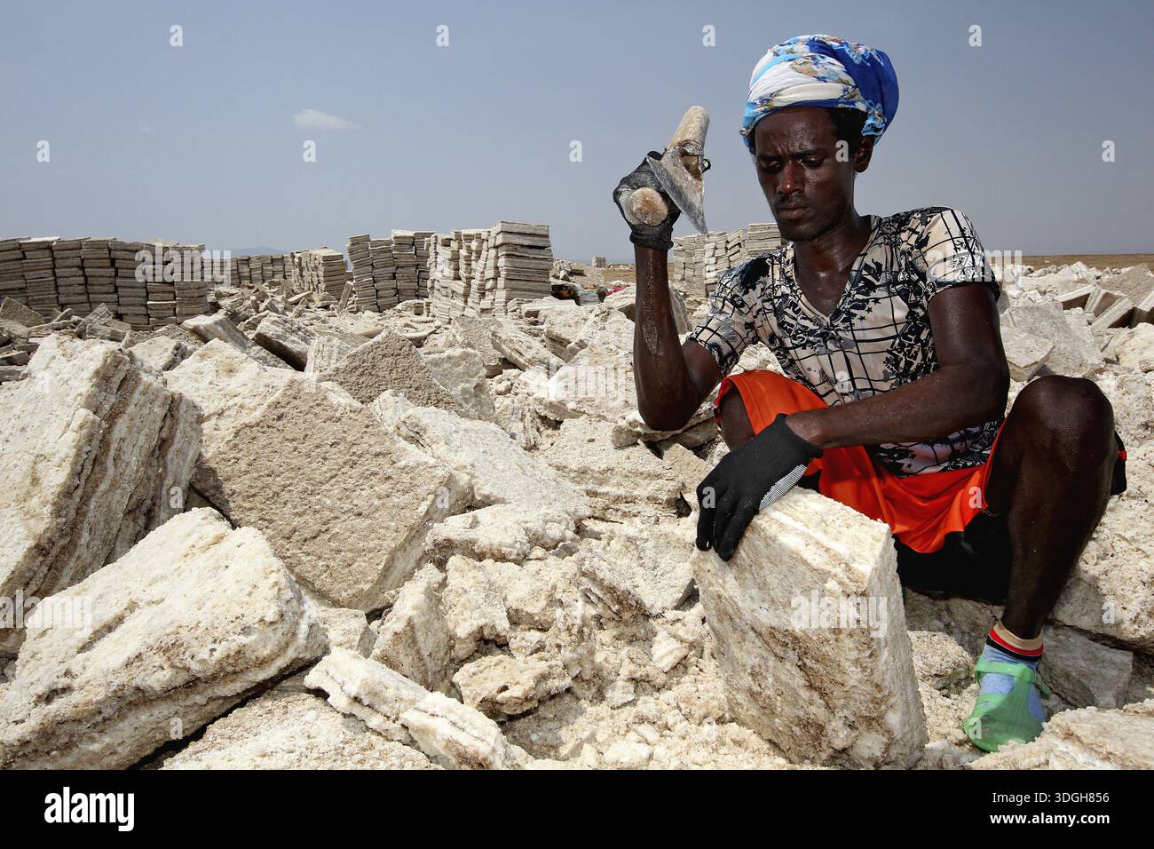Mining africa computer hi-res stock photography and images - Alamy