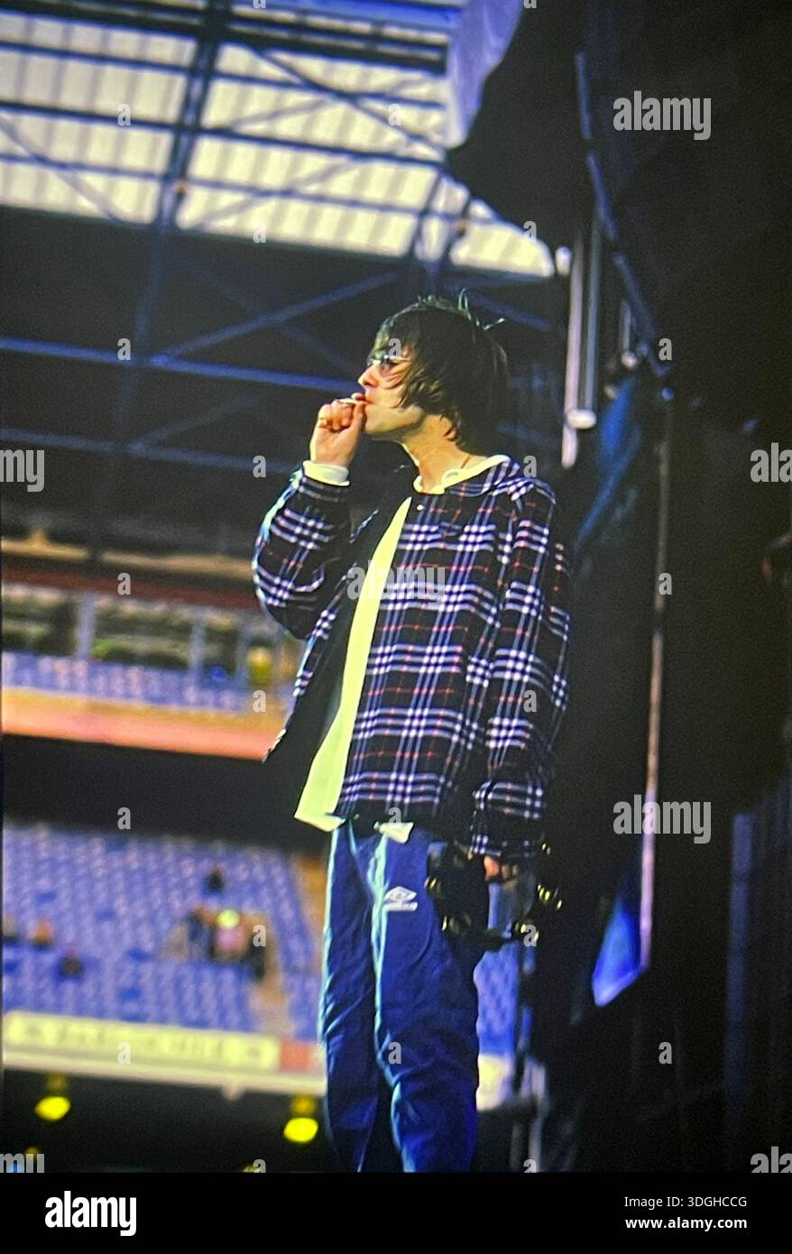 Oasis maine road 1996 hi-res stock photography and images - Alamy