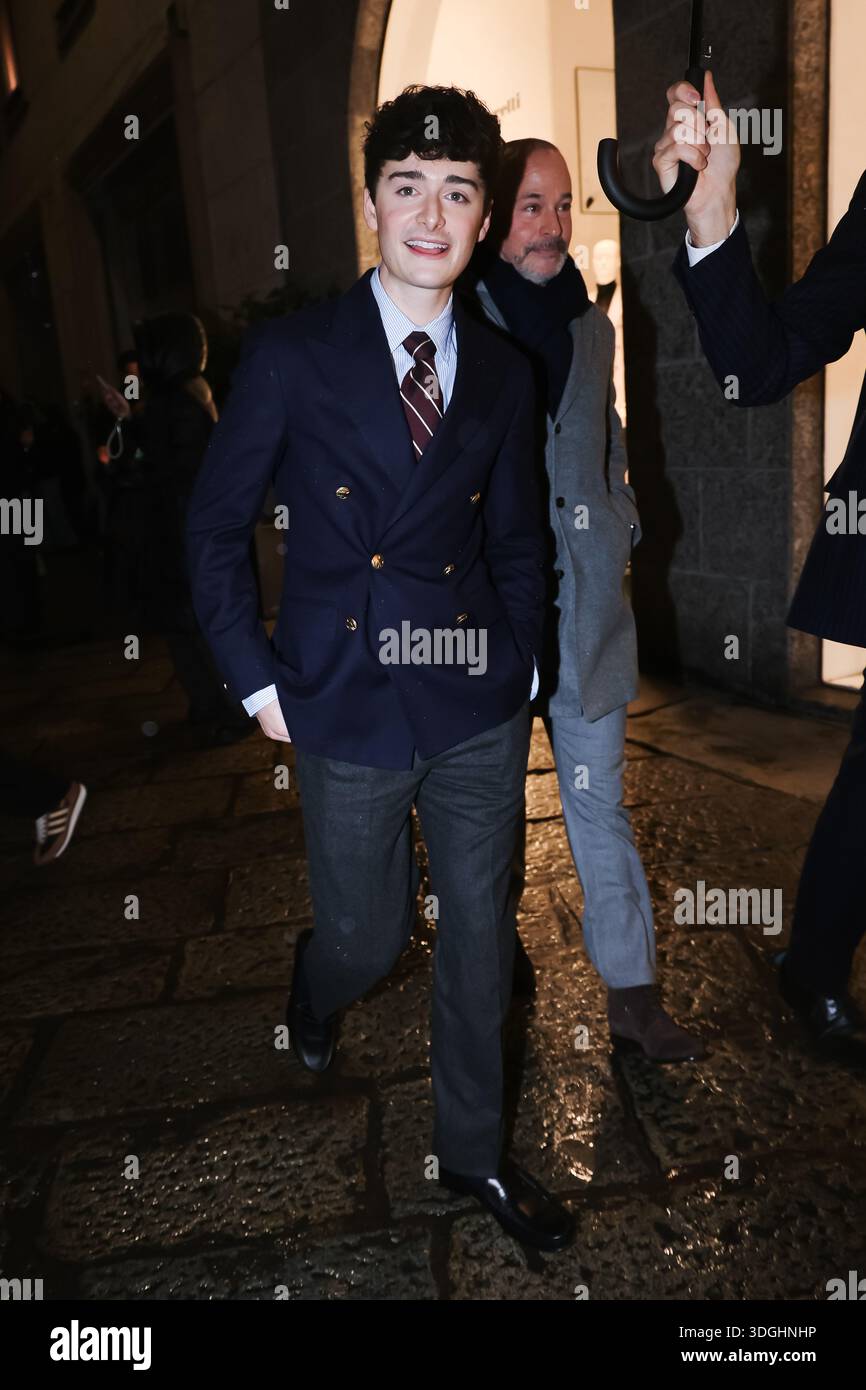 Milan Italy 16th Jan 2026 Noah Schnapp Actor Arrives At The Ralph Milan Italy 16th Jan 2026 Noah Schnapp Actor Arrives At The Ralph Lauren After Party During The Milan Fashion Week Menswear Fallwinter 20262027 In Milan Italy On January 16 2026 Photo By Alessandro Credit Nurphoto Srlalamy Live News 3DGHNHP 