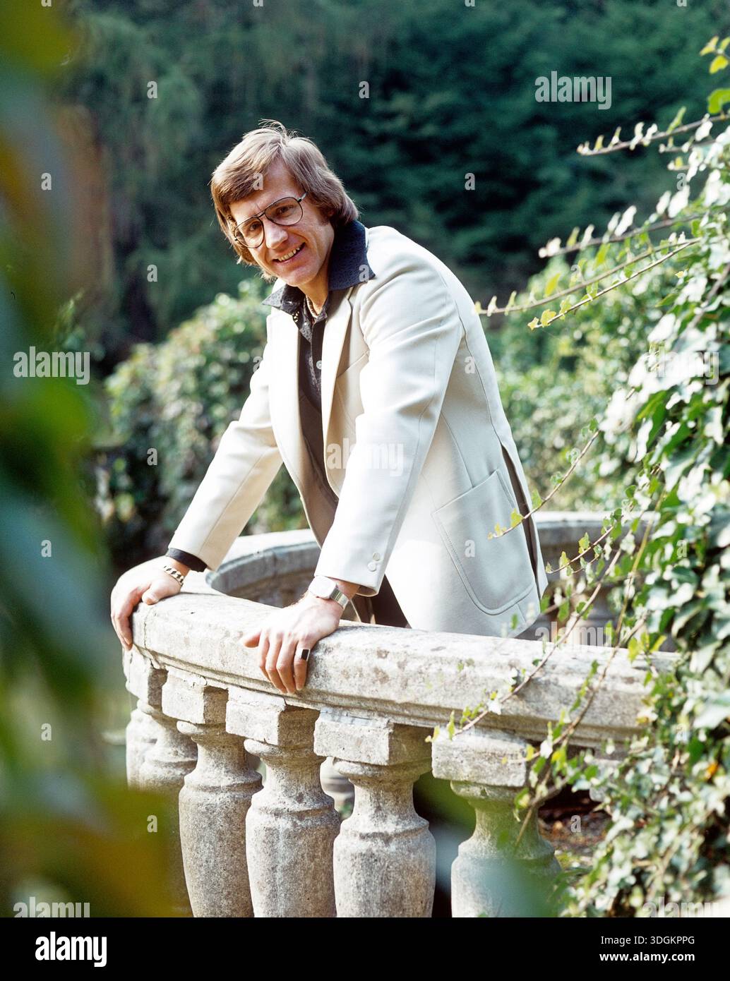LUMENPHOTO.NL - 1977 - NEDERLAND - Leendert Huijzer, beter bekend als Lee Towers, is een Nederlands zanger. Foto: Govert de Roos/Lumen, volledige naamsvermelding is verplicht. (OUT: Belgium, France, Germany, the Netherlands, Switzerland, United Kingdom.) Stock Photo