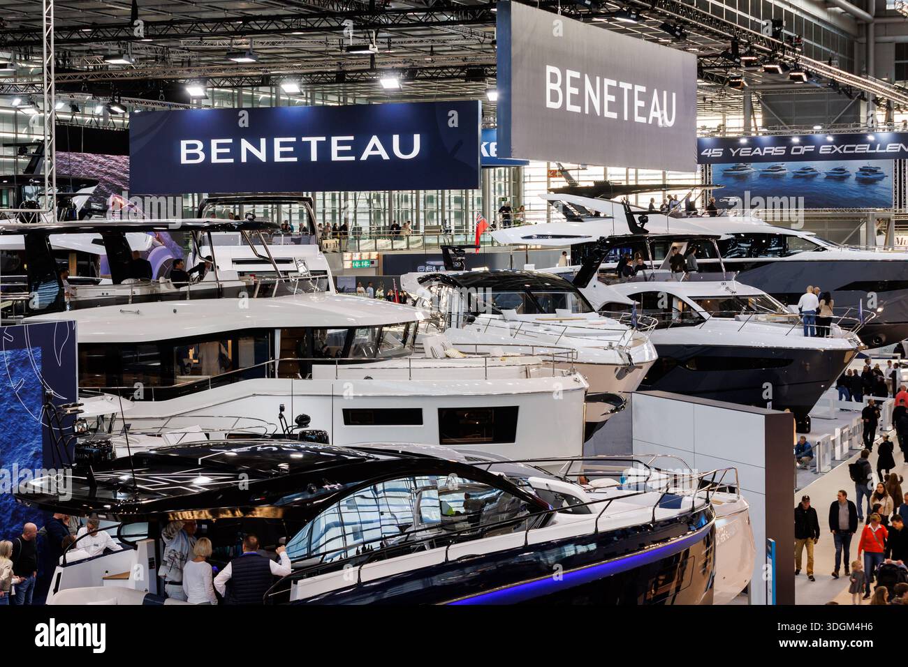 Stilvolle Boot Messe Dsseldorf Fotos