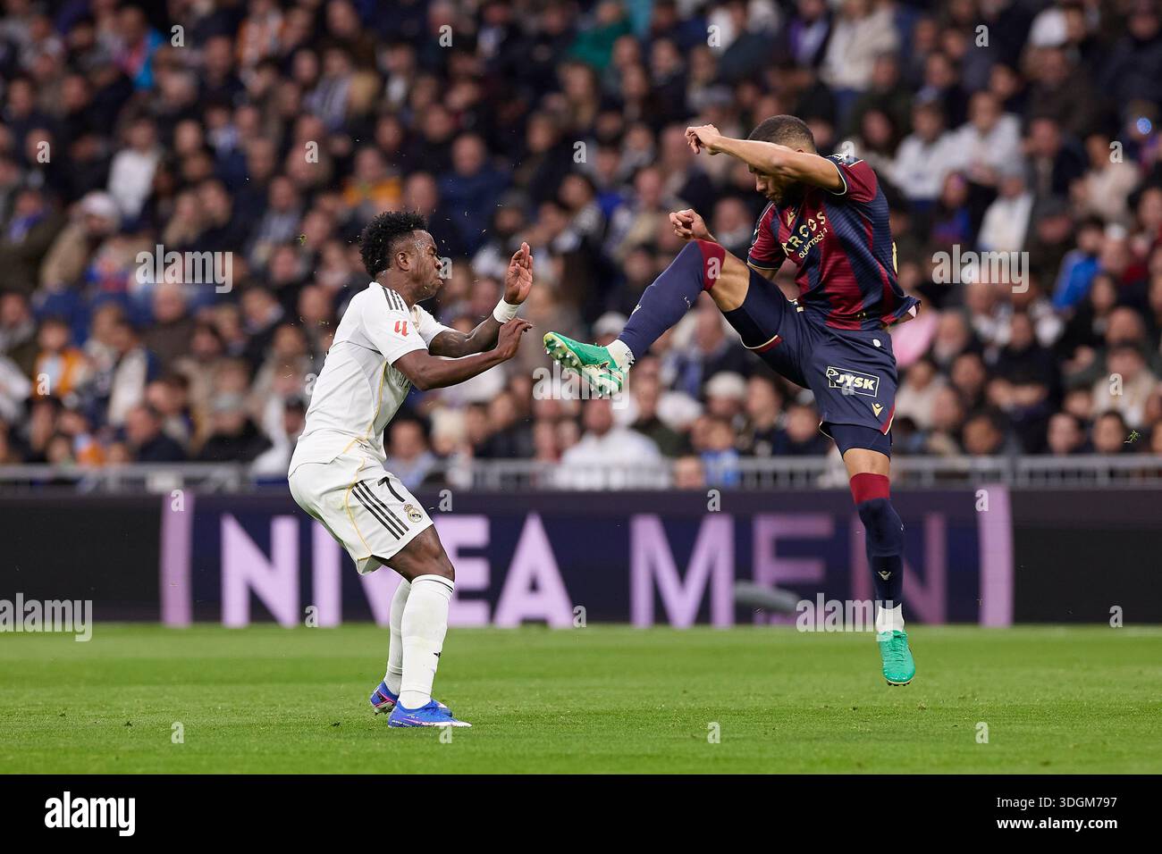 Madrid Spain 17th Jan 2026 Vinicius Junior L Of Real Madrid CF 