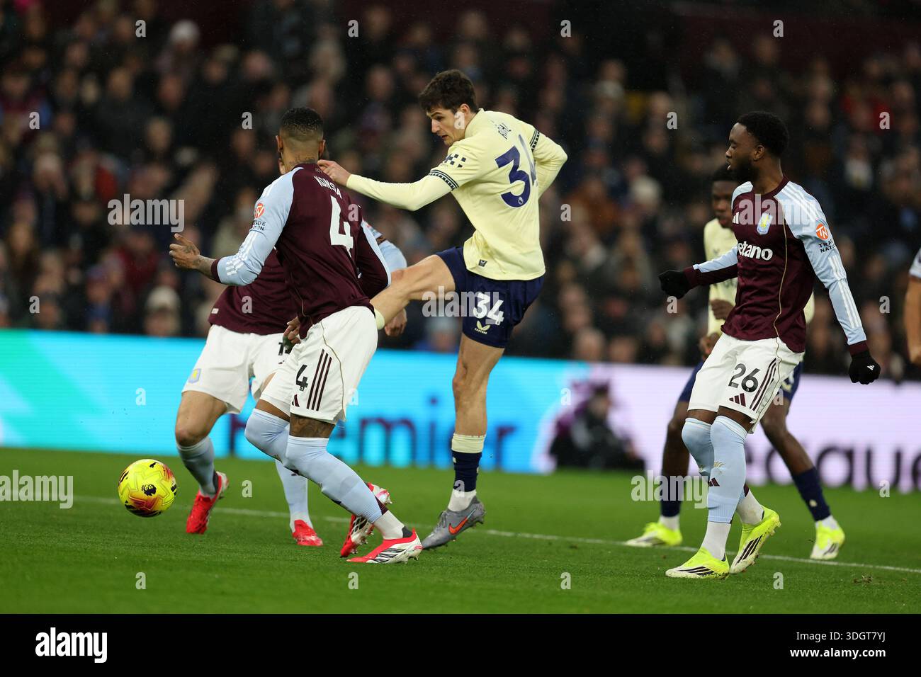 Birmingham, UK. 18th Jan, 2026. Merlin Rohl of Everton (c) has a shot ...
