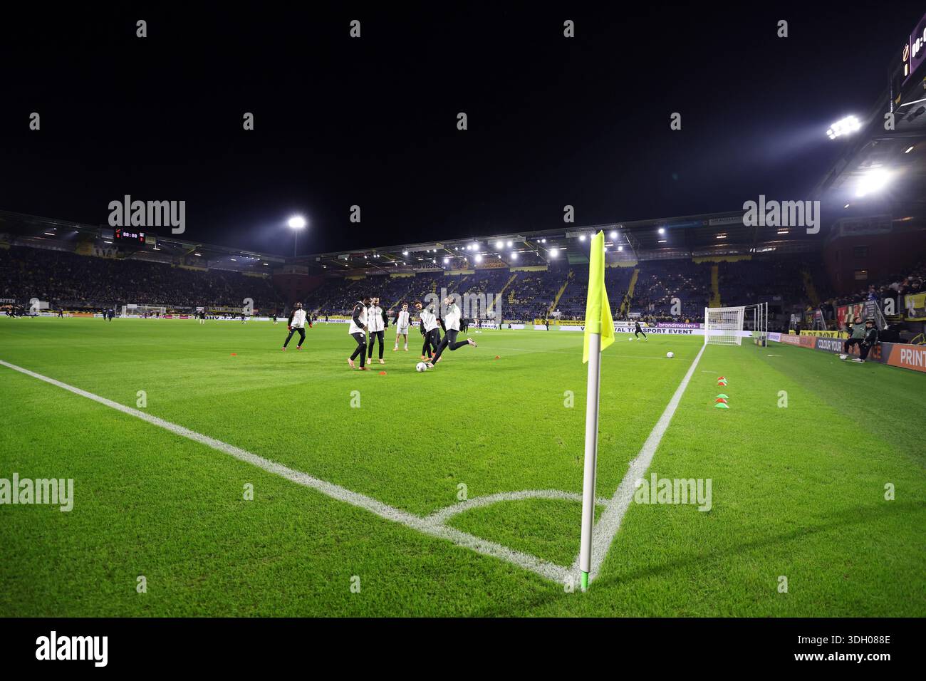 BREDA Players warm up before the Dutch Eredivisie match between NAC
