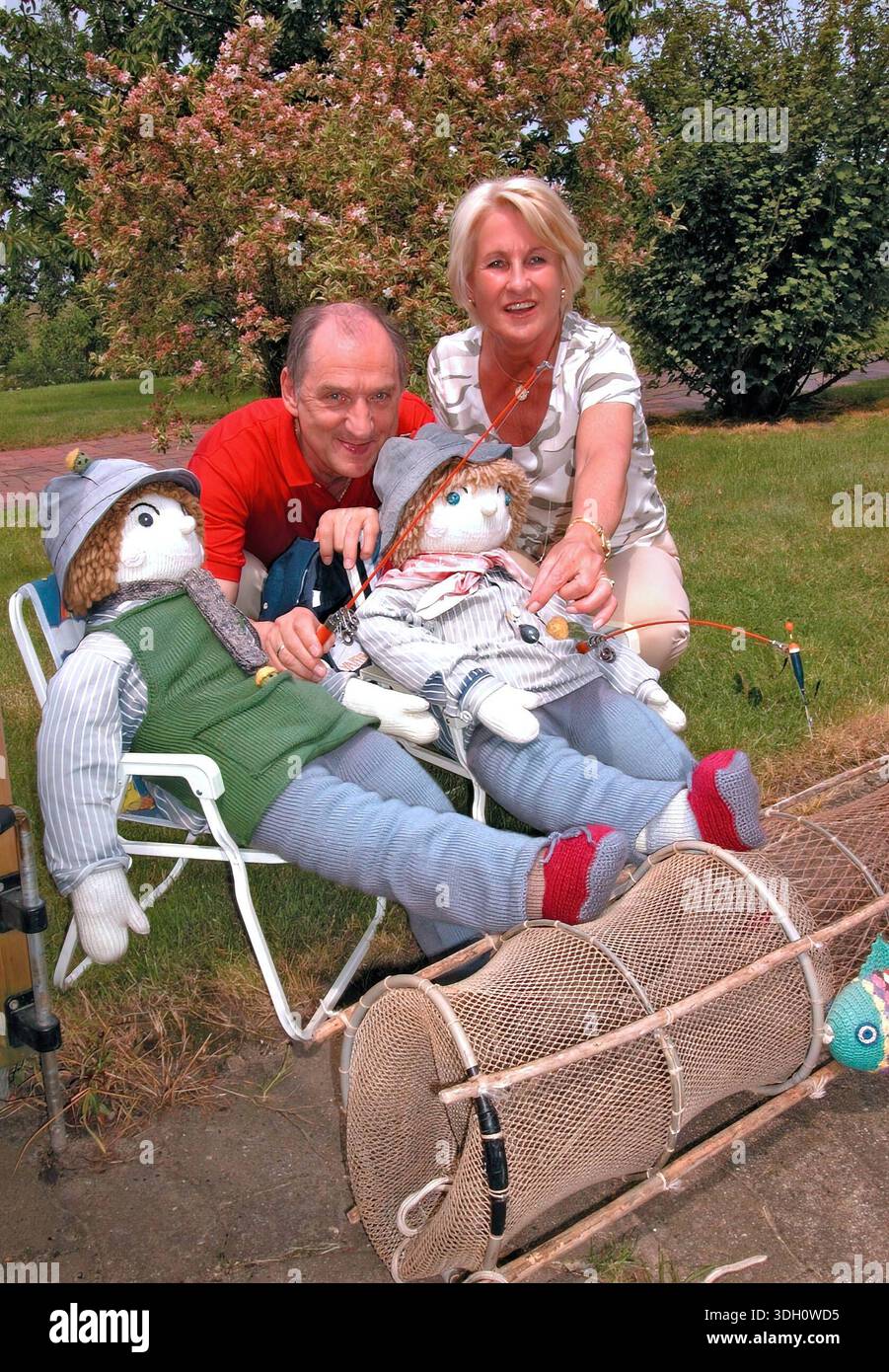 ARCHIV: Heinz Rennhack Schauspieler Heinz Rennhack mit seiner Ehefrau ...