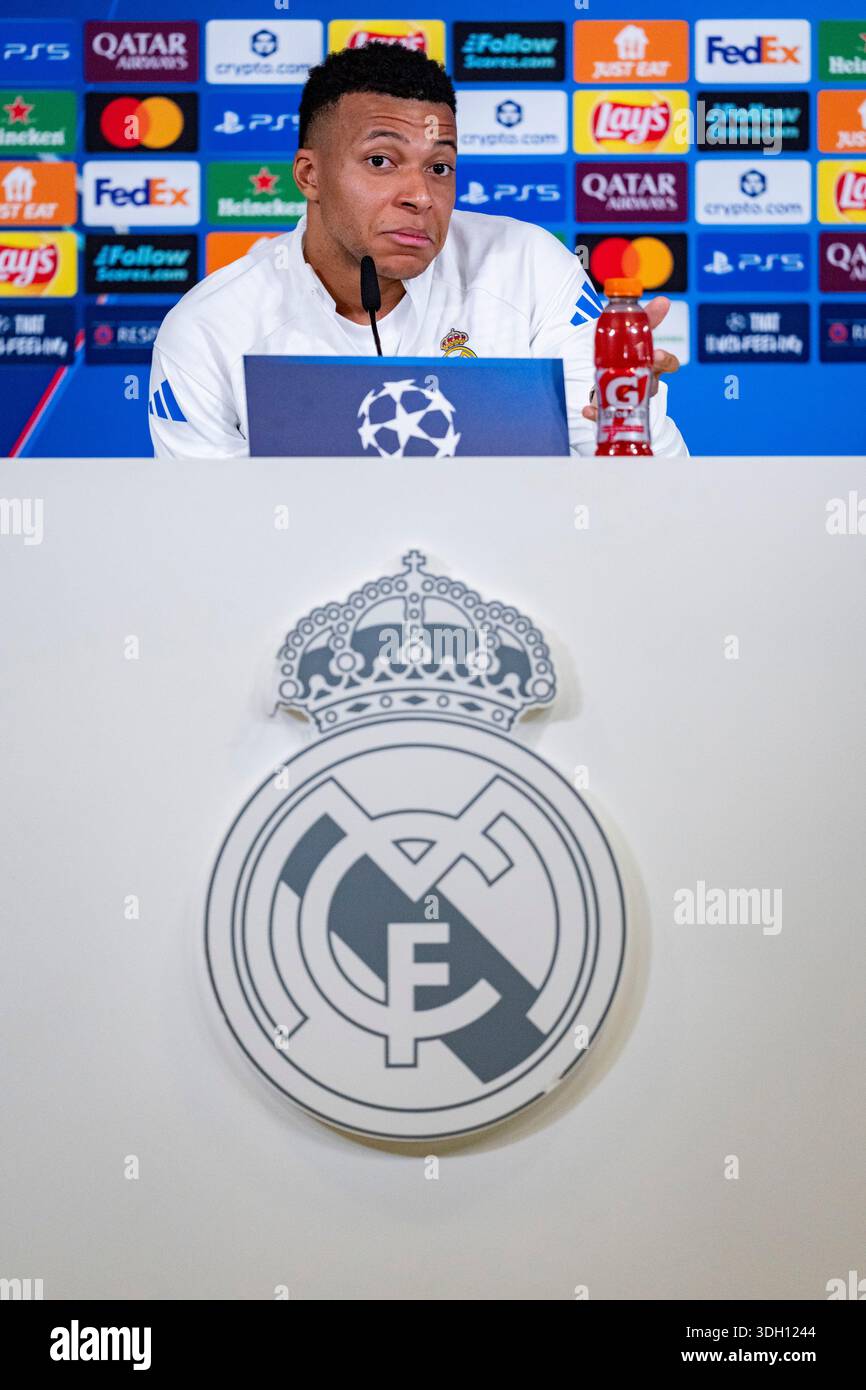 Valdebebas, Madrid, Spain. 19th Jan, 2026. Kylian Mbappe of Real Madrid  speaks during the Press Conference ahead of the UEFA Champions League  2024/25 match against AS Monaco at Ciudad Real Madrid on