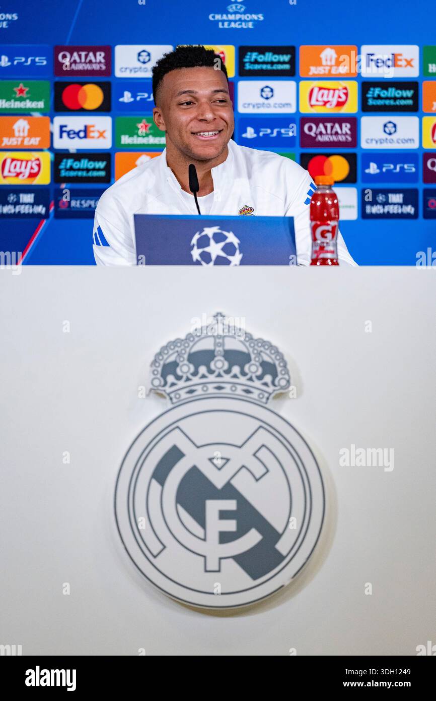 Valdebebas, Madrid, Spain. 19th Jan, 2026. Kylian Mbappe of Real Madrid  speaks during the Press Conference ahead of the UEFA Champions League  2024/25 match against AS Monaco at Ciudad Real Madrid on