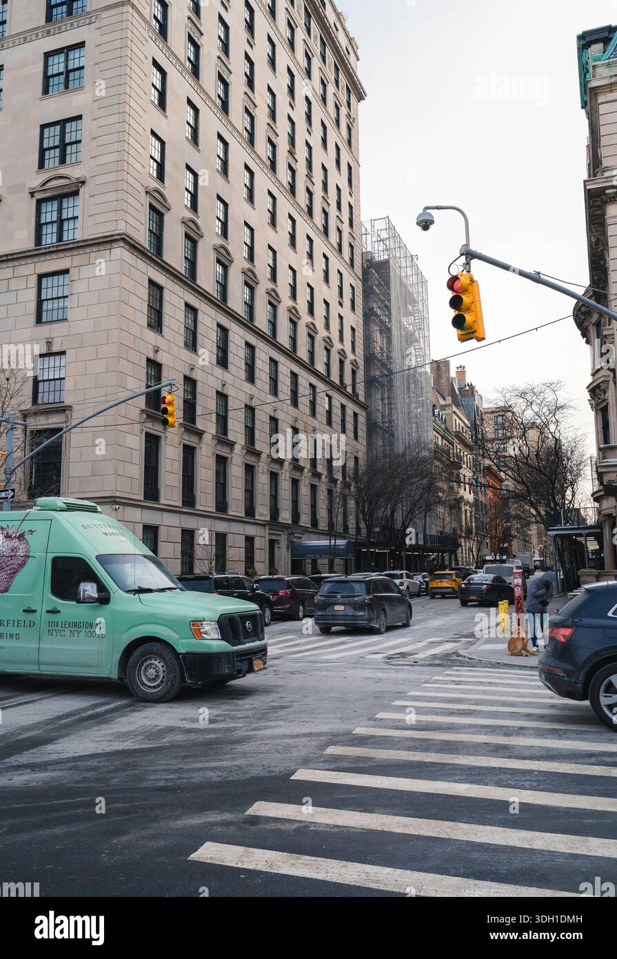 A Midtown Manhattan intersection with traffic lights, crosswalk ...