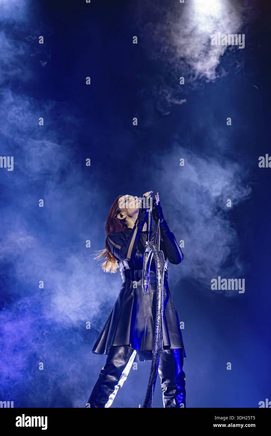 Simone Arabic Singer Simone Simons, singer of Epica, live on Arcane Dimensions Tour 2026 at ...