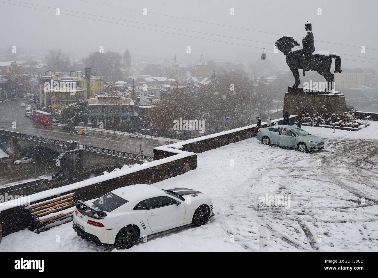 Tbilisi, Georgia. 19th Jan, 2026. People enjoy snow scenery near the ...