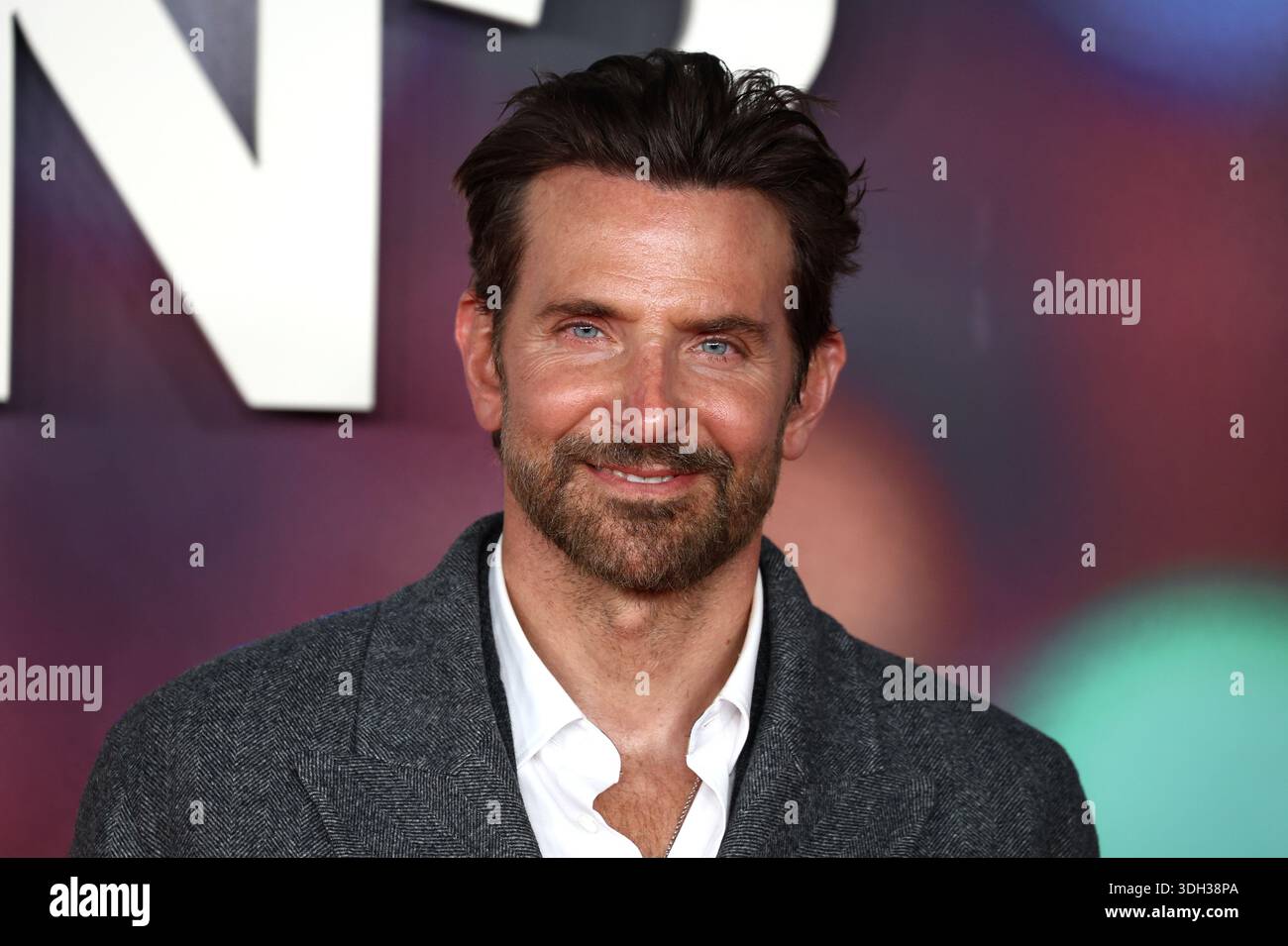London UK 19th January 2026 Bradley Cooper Attends The UK Gala London Uk 19th January 2026 Bradley Cooper Attends The Uk Gala Screening Of The Movie Is This Thing On At The Odeon Luxe West End In London Uk Fred Duval Alamy Live News 3DH38PA 
