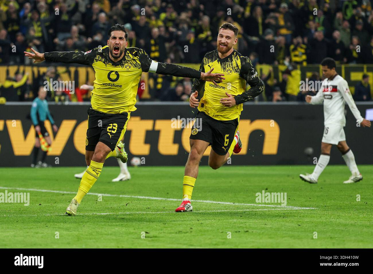 1. Bundesliga [Bundesliga] - Borussia Dortmund - FC St. Pauli Hamburg on  17.01.2026 at Signal Iduna Park in Dortmund Celebration, goal celebration,  goal scorer, goal scorer Emre Can (Dortmund 23) celebrates after