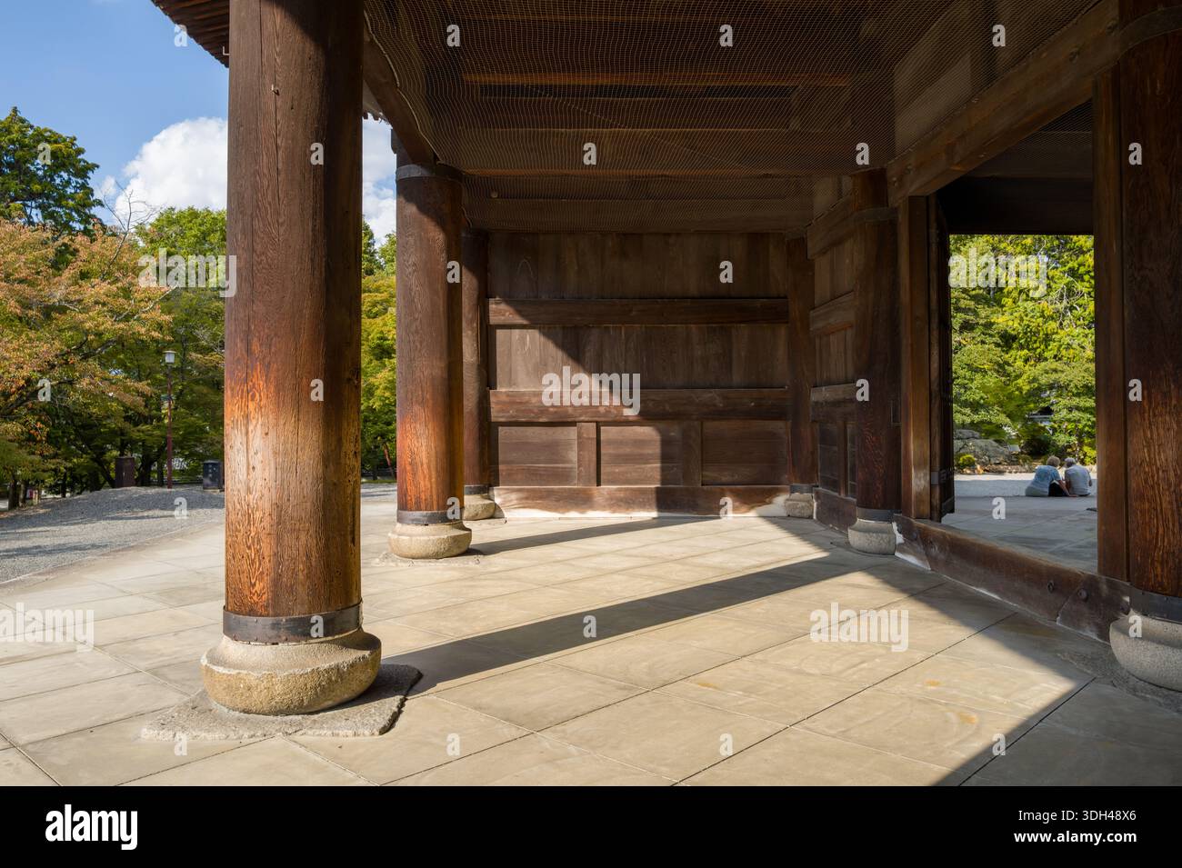 Sanmon gate hi-res stock photography and images - Alamy