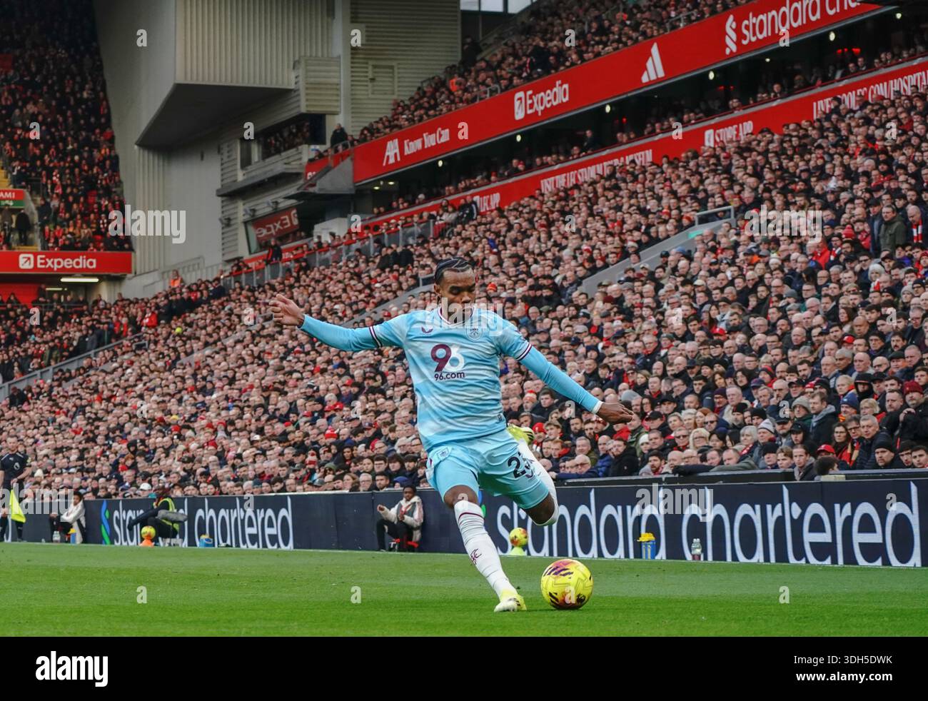 Premier League Action, Liverpool Football Club play Burnley Football ...