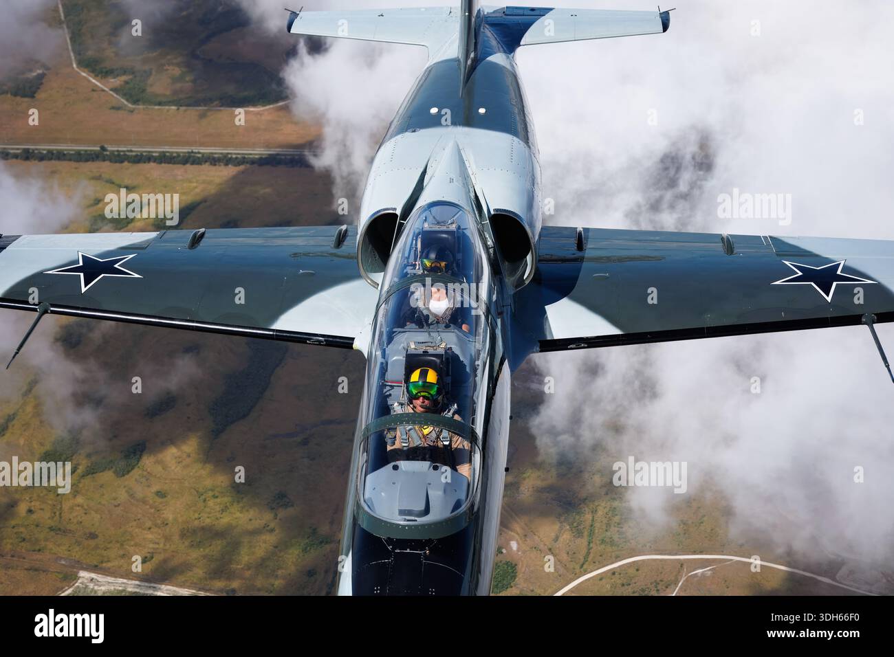 The Aero L-39 Albatros, registrations N39LW and NX39LW, serial 132039 ...