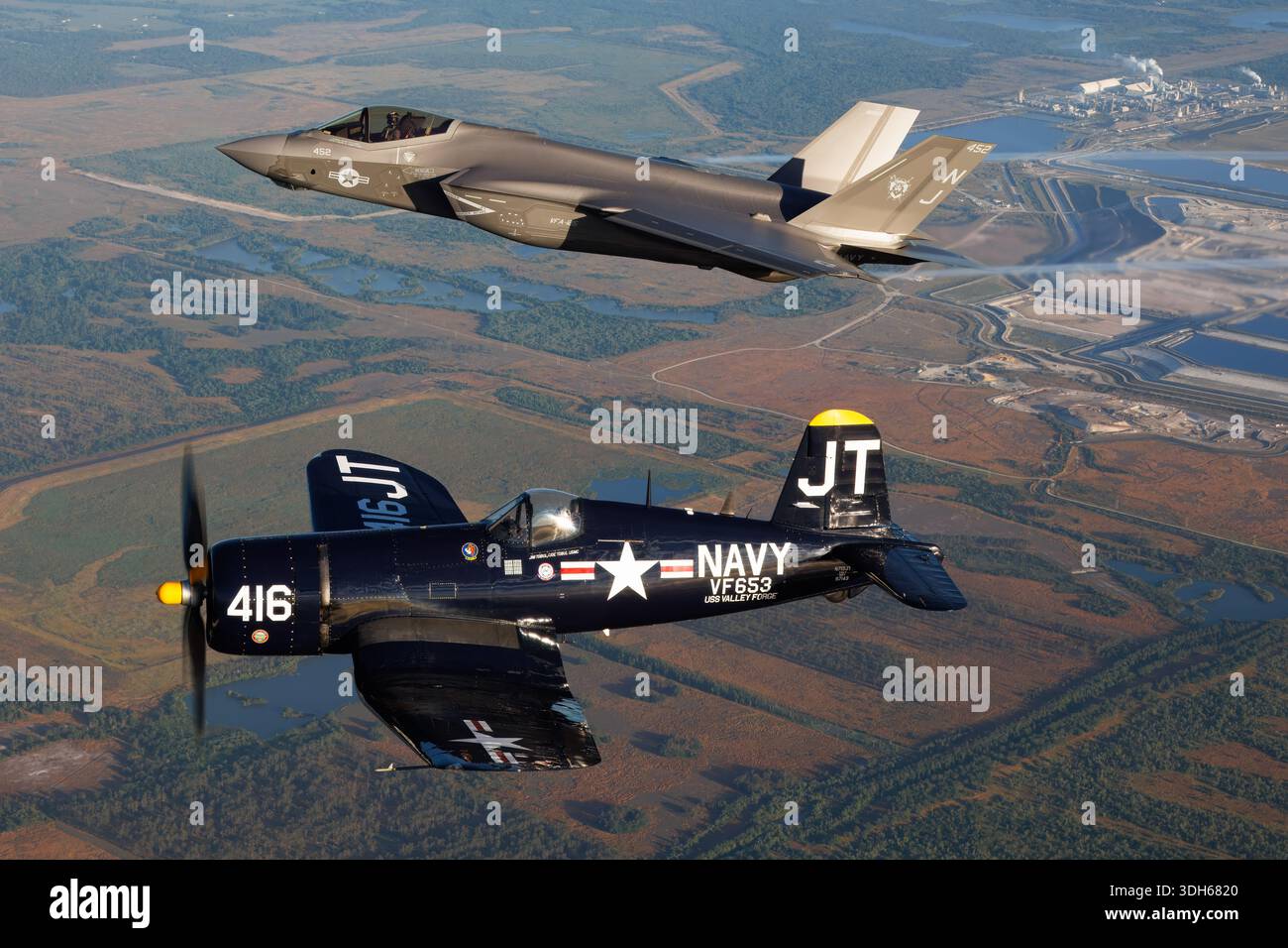 The Vought F4U-4 Corsair, N713JT, serial 9297, with military code JT ...