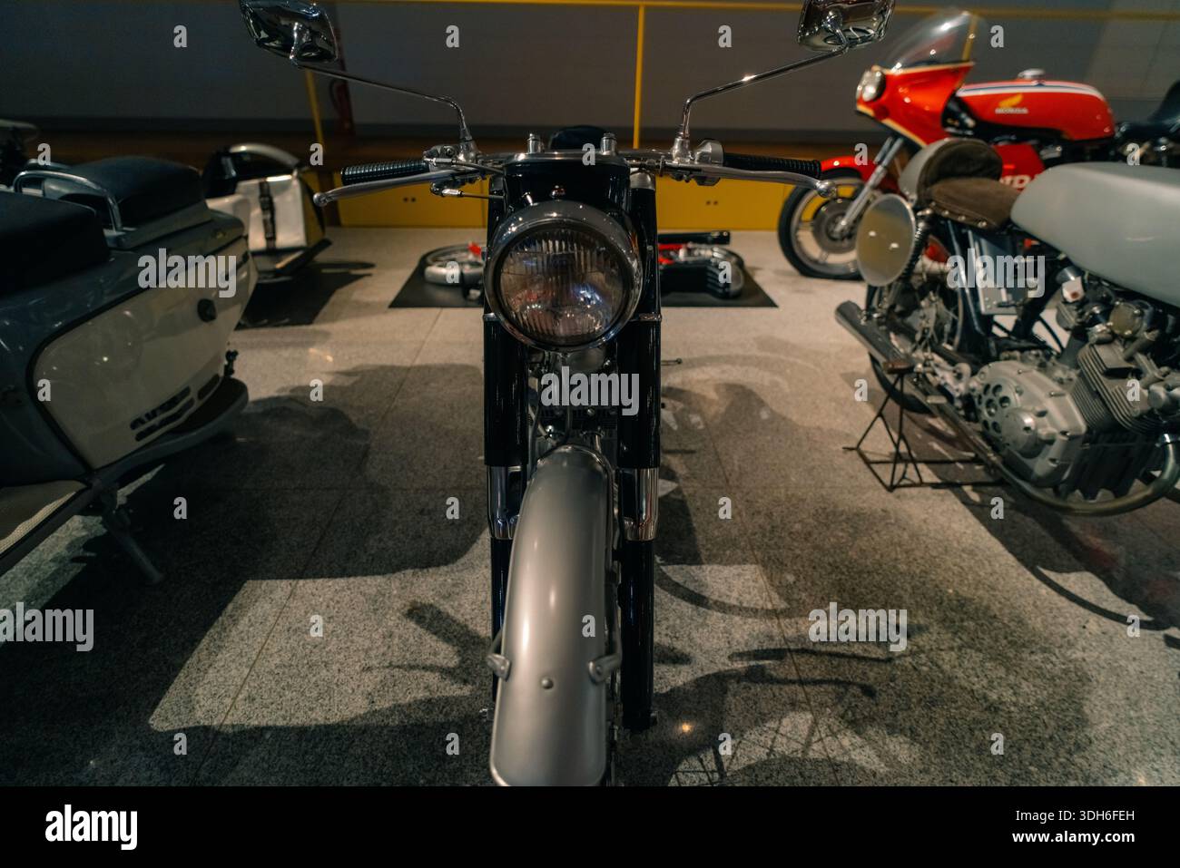 Benly hi-res stock photography and images - Alamy