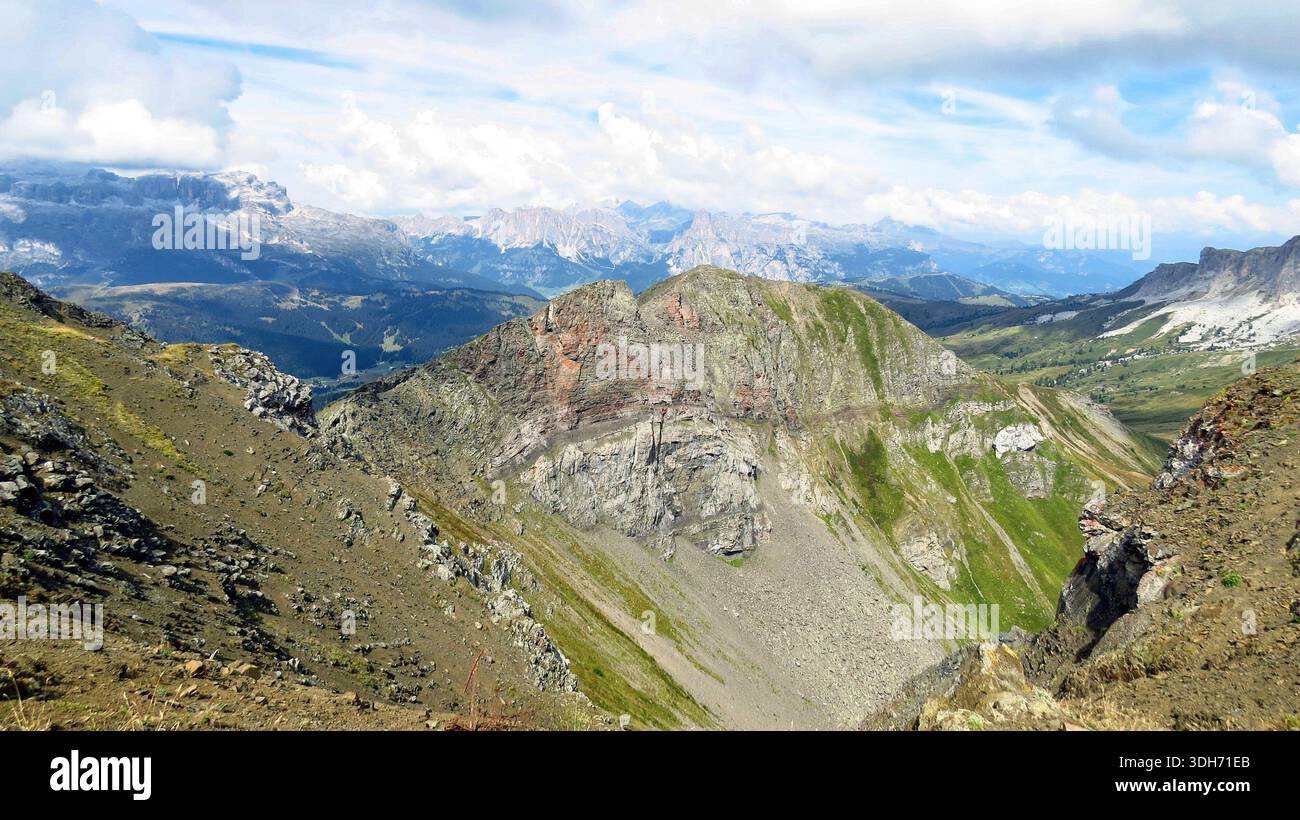 Not Steep Ridges Detailed view unique geological hi-res stock photography and images - Alamy